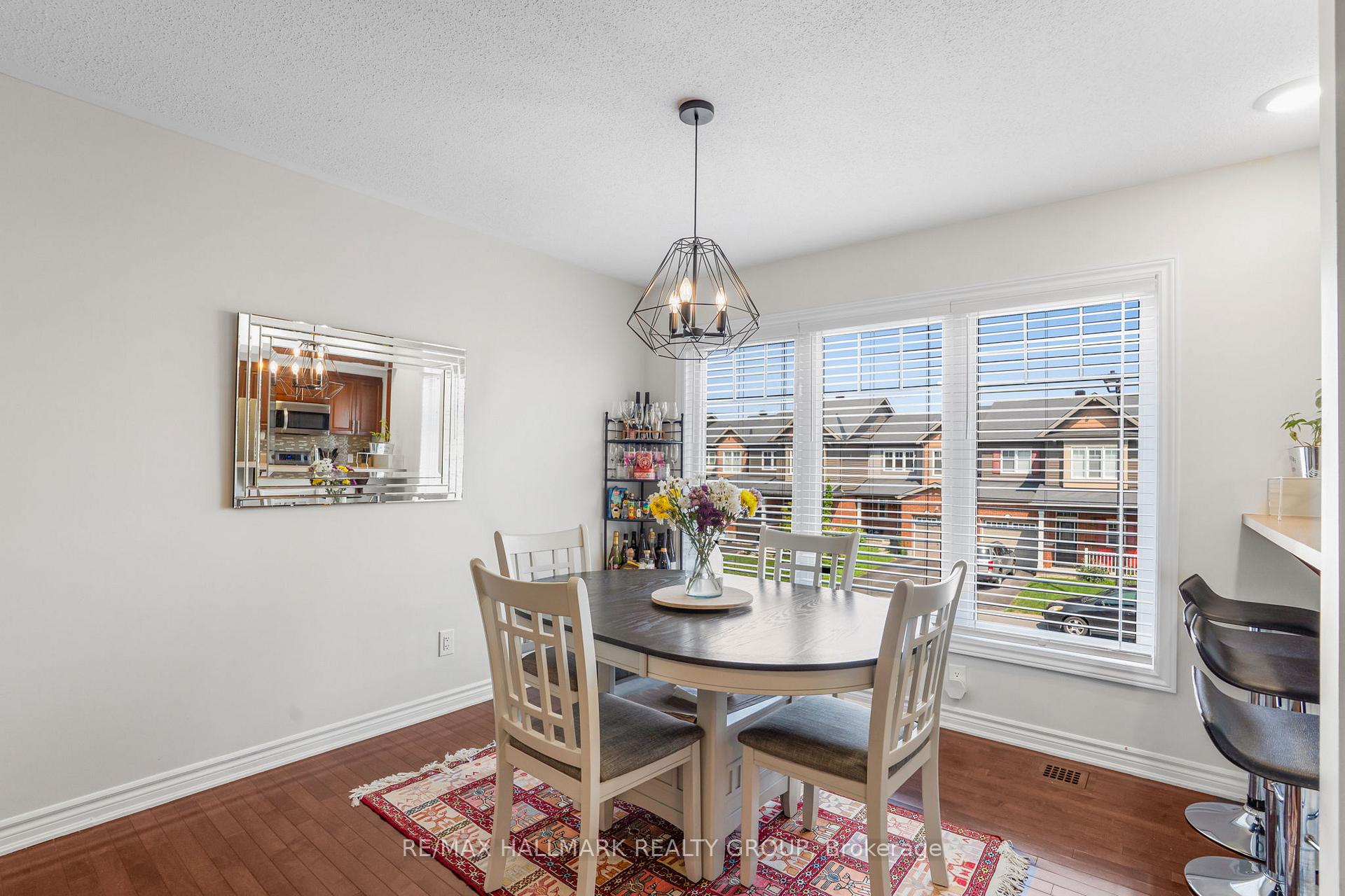 Photo 14 of 110 Sunshine Crescent, Ottawa, Notting Hill/Summerside — HOMEH