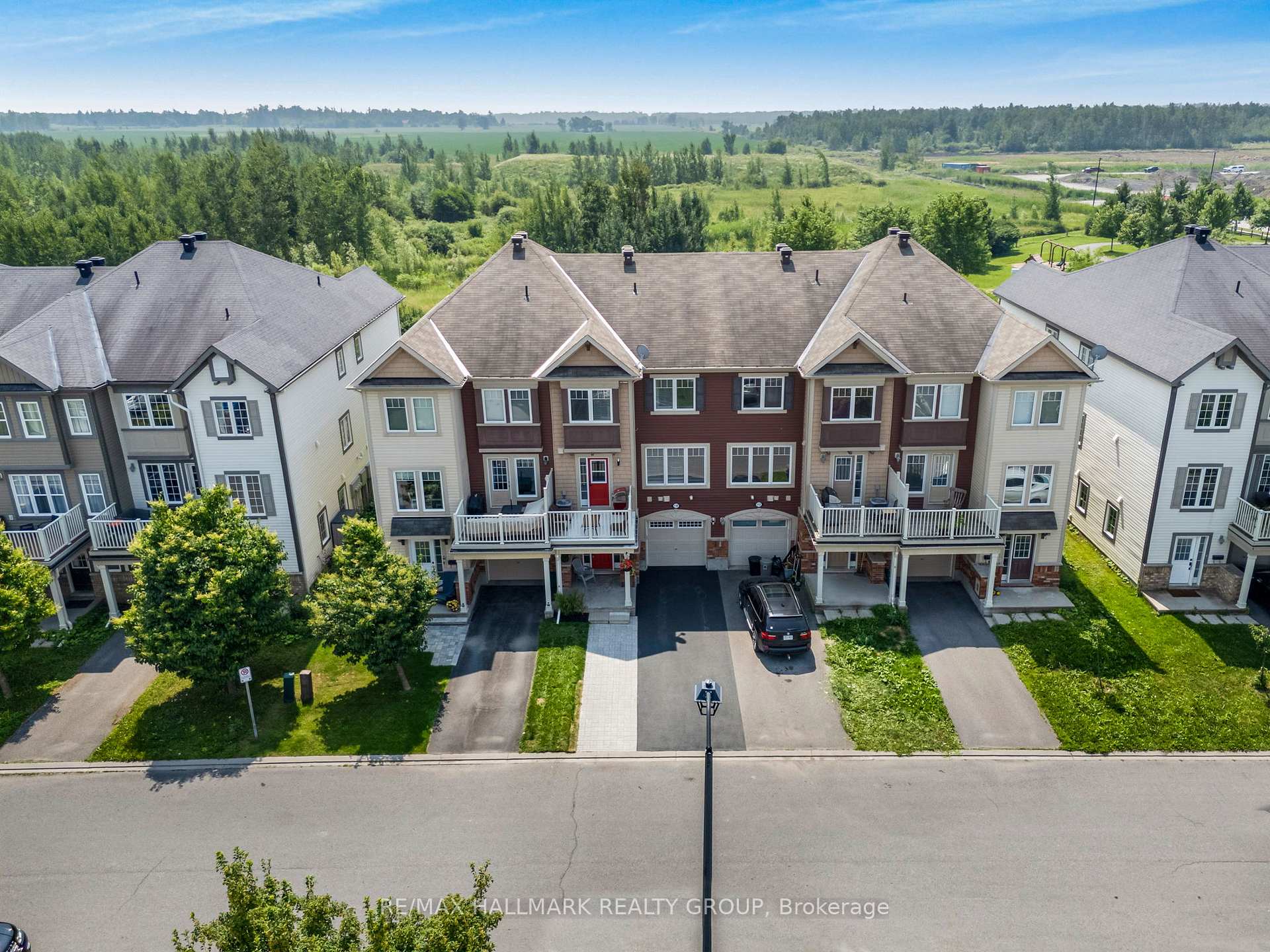 Photo 32 of 110 Sunshine Crescent, Ottawa, Notting Hill/Summerside — HOMEH