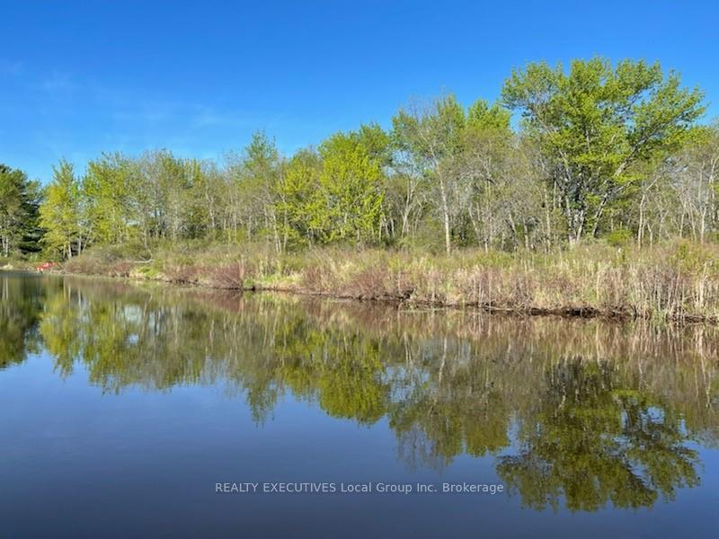 Photo 5 of 1 Lavase River, North Bay, Ferris — HOMEH