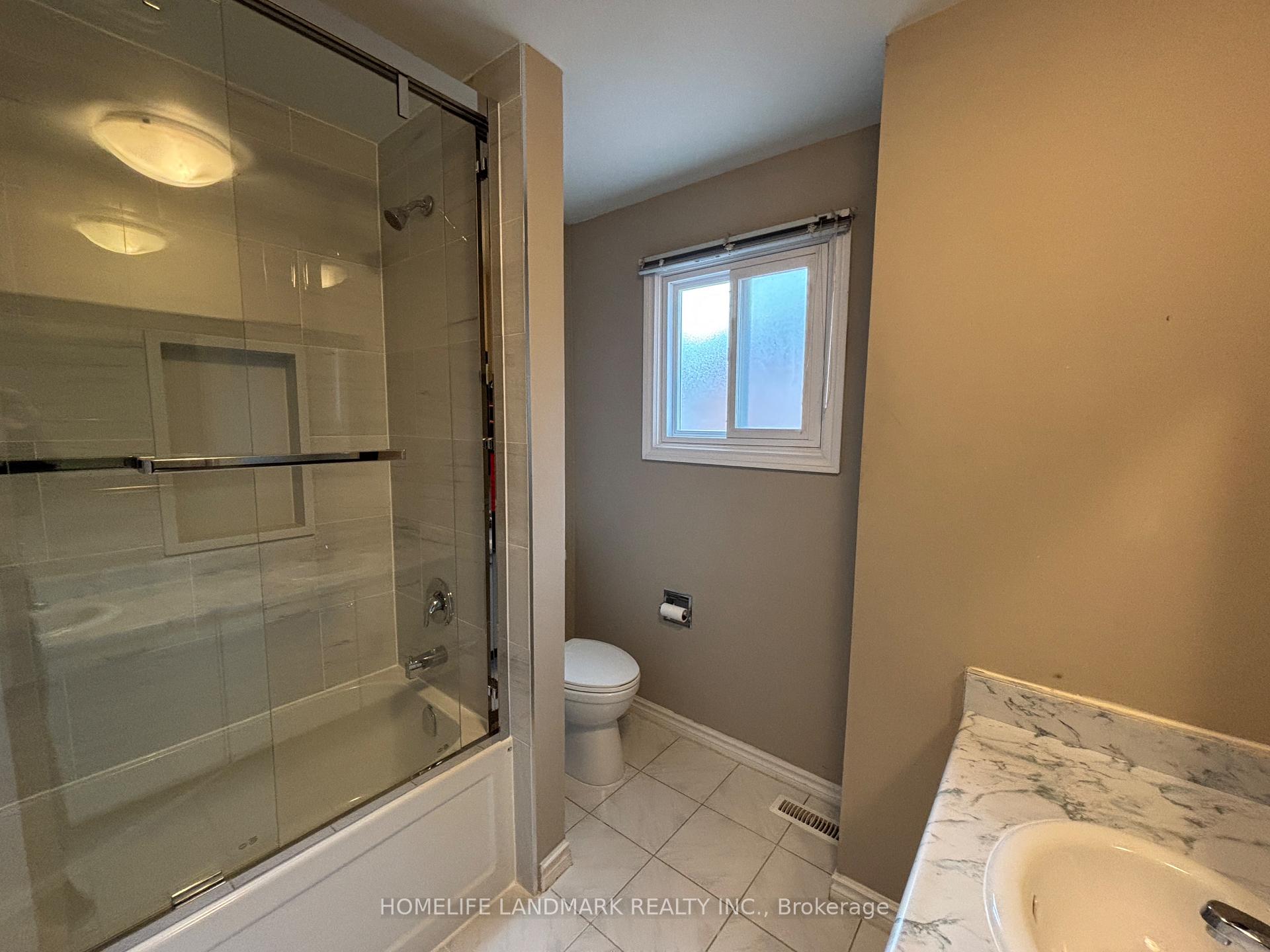 Photo 9 of 7 Brooklyn Crescent, Markham, Markville — HOMEH