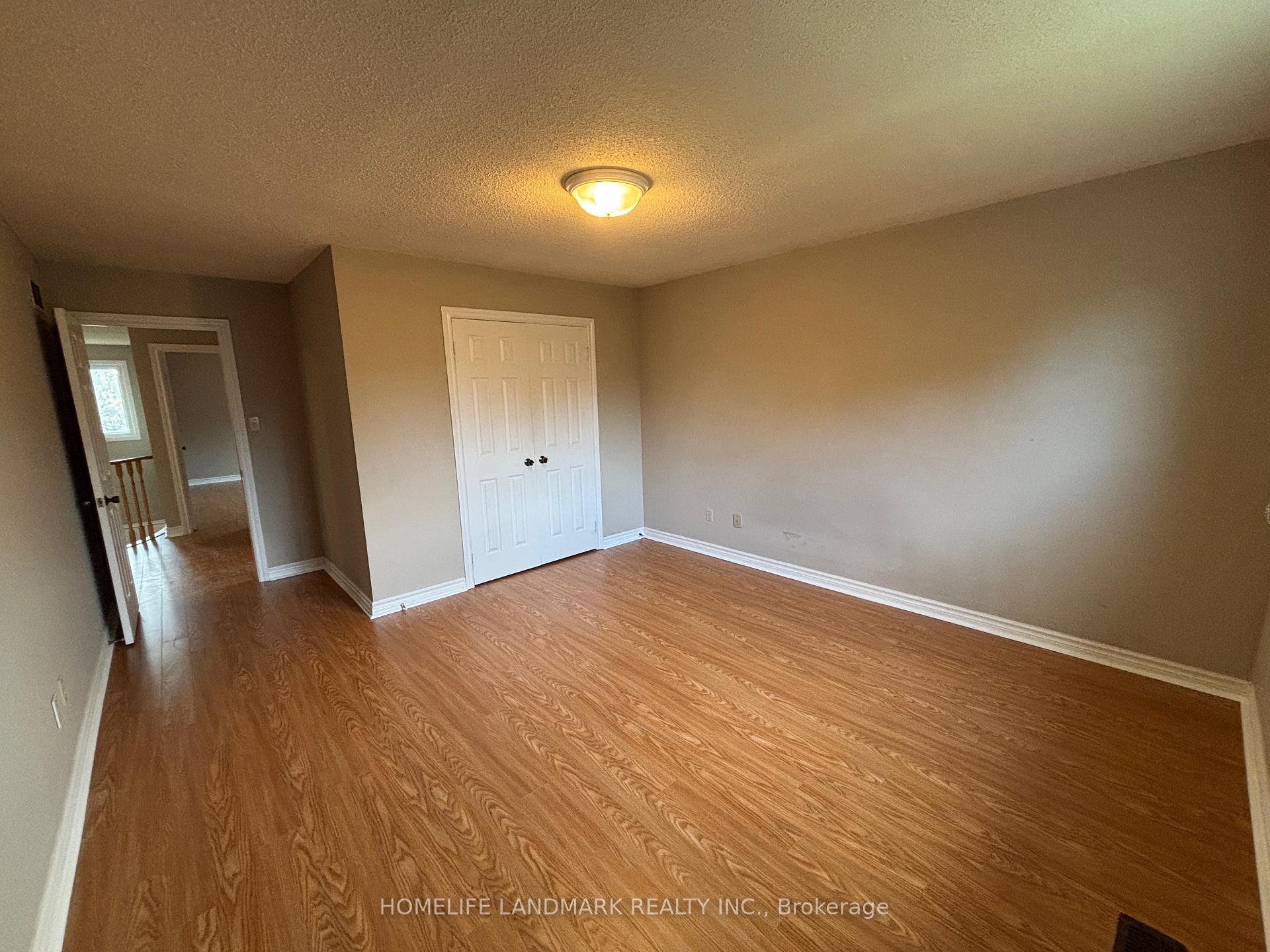 Photo 10 of 7 Brooklyn Crescent, Markham, Markville — HOMEH
