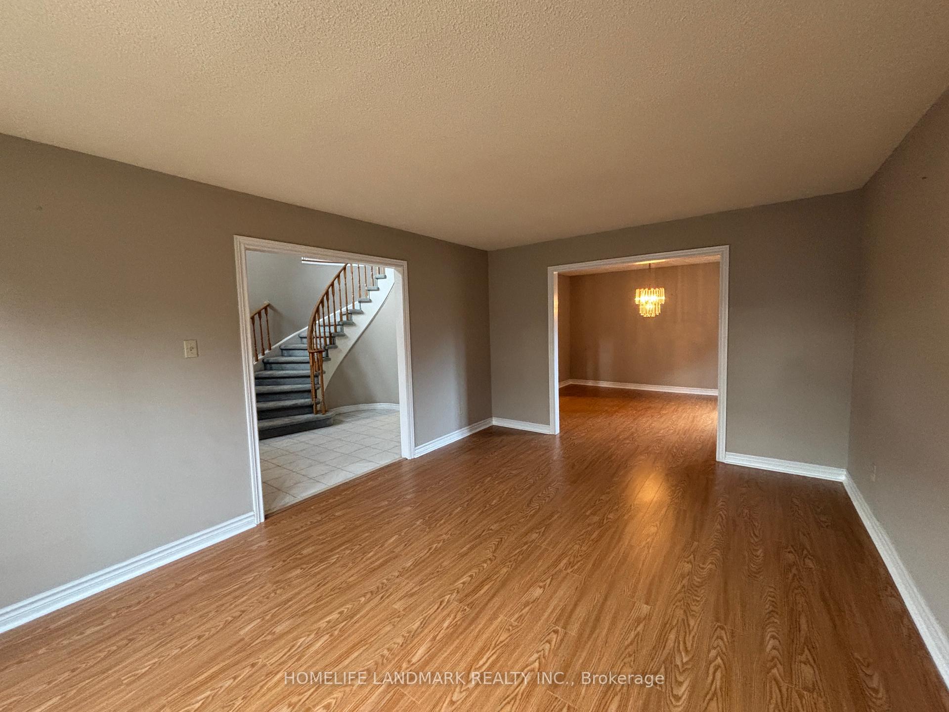 Photo 30 of 7 Brooklyn Crescent, Markham, Markville — HOMEH