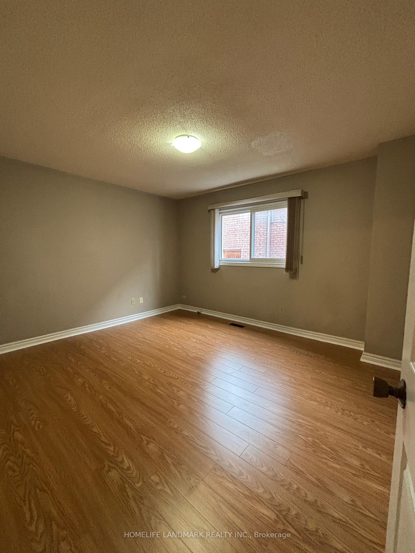 Photo 31 of 7 Brooklyn Crescent, Markham, Markville — HOMEH