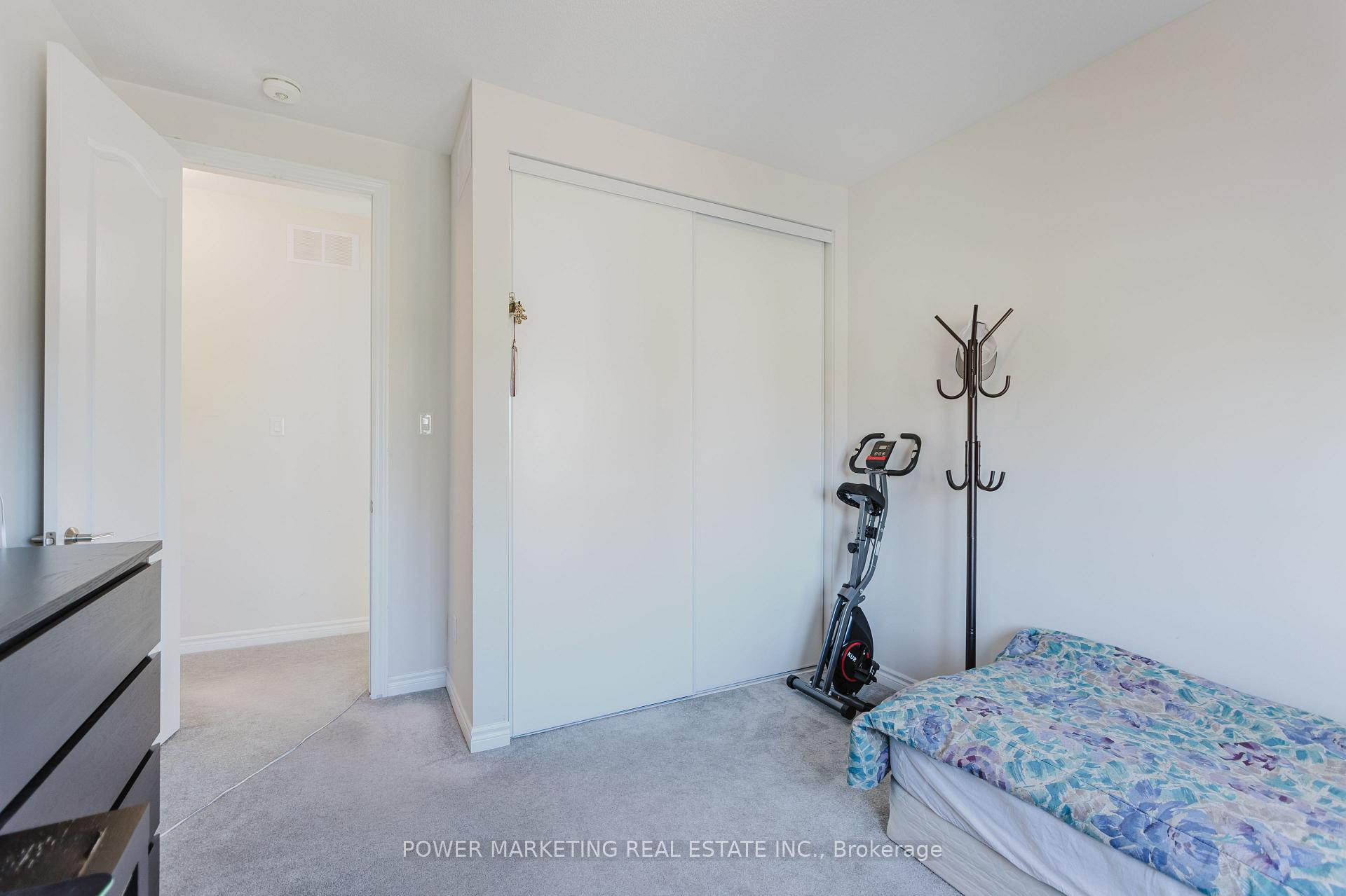 Photo 23 of 526 Ponthieu Circle, Ottawa, Chapel Hill South - Orleans Village — HOMEH