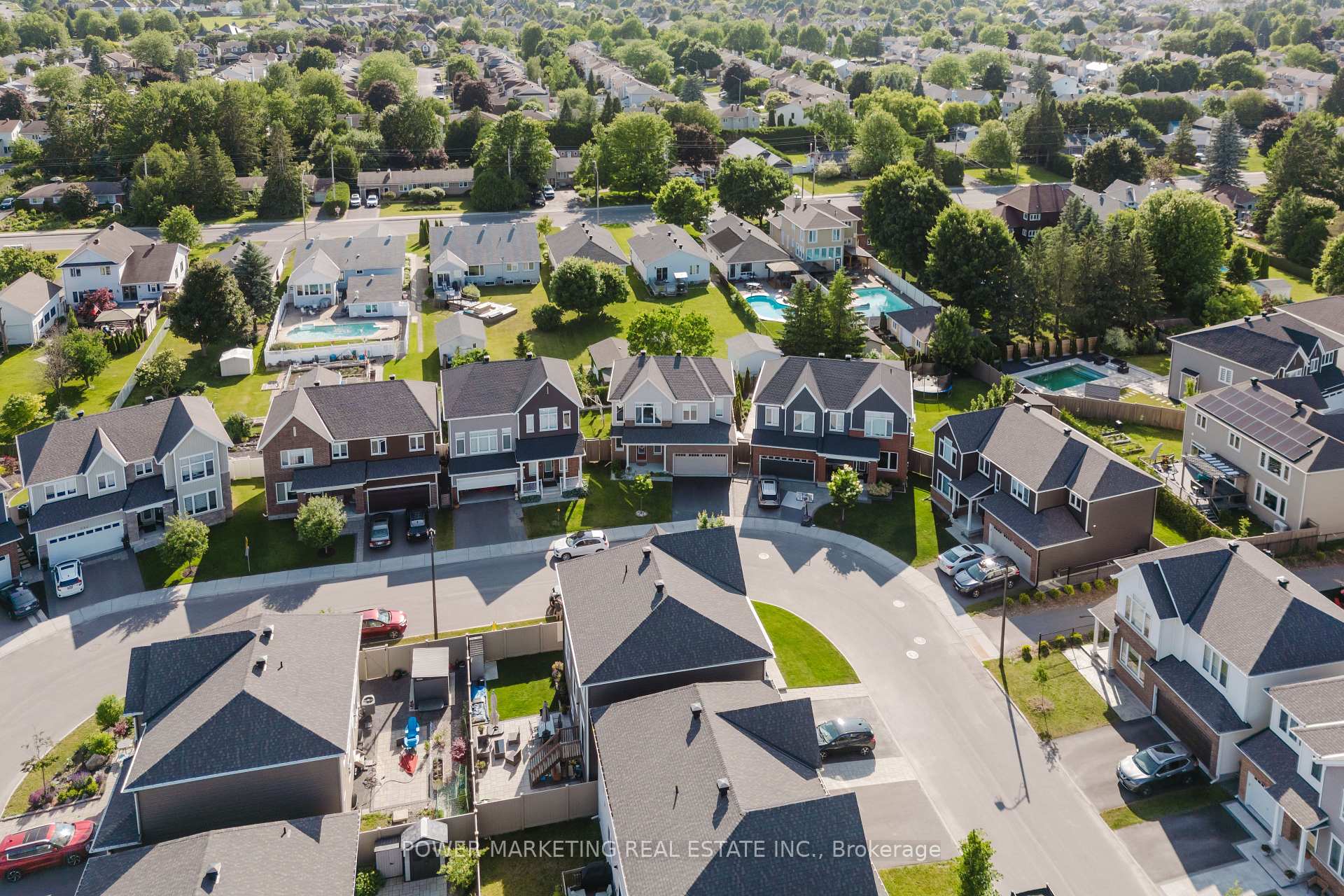 Photo 37 of 526 Ponthieu Circle, Ottawa, Chapel Hill South - Orleans Village — HOMEH