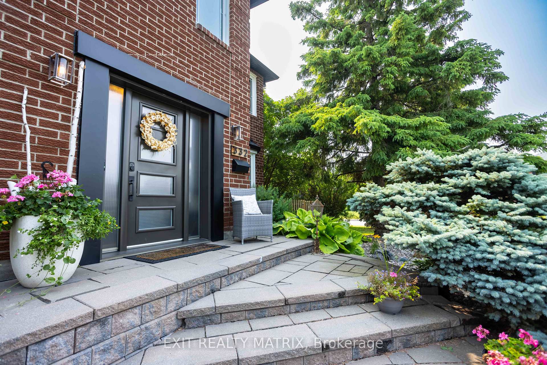 Photo 4 of 332 River Ridge Crescent, Ottawa, Bilberry Creek/Queenswood Heights — HOMEH