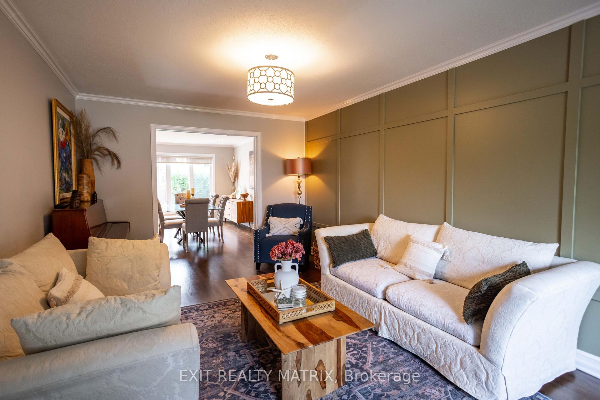 Photo 7 of 332 River Ridge Crescent, Ottawa, Bilberry Creek/Queenswood Heights — HOMEH
