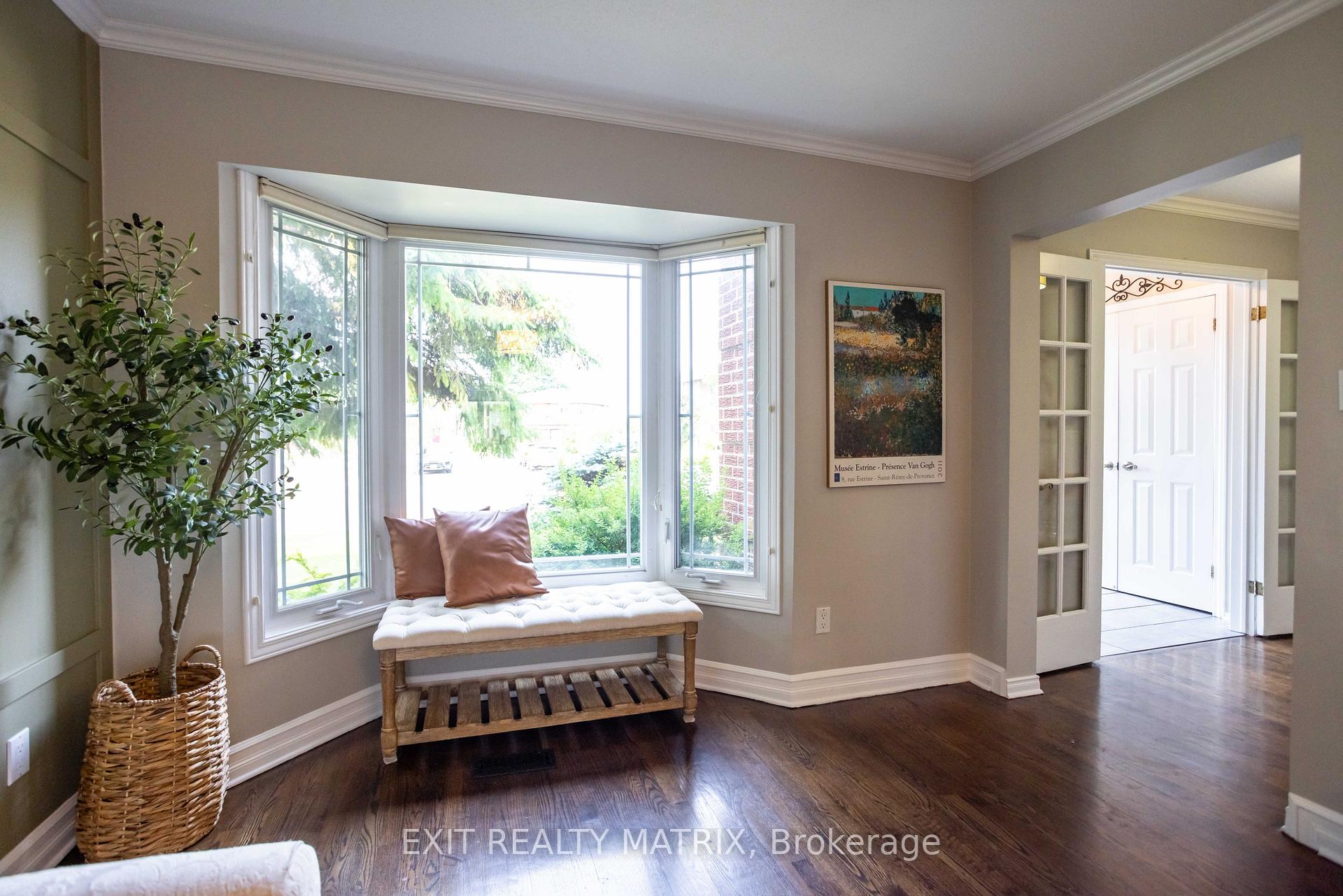 Photo 9 of 332 River Ridge Crescent, Ottawa, Bilberry Creek/Queenswood Heights — HOMEH