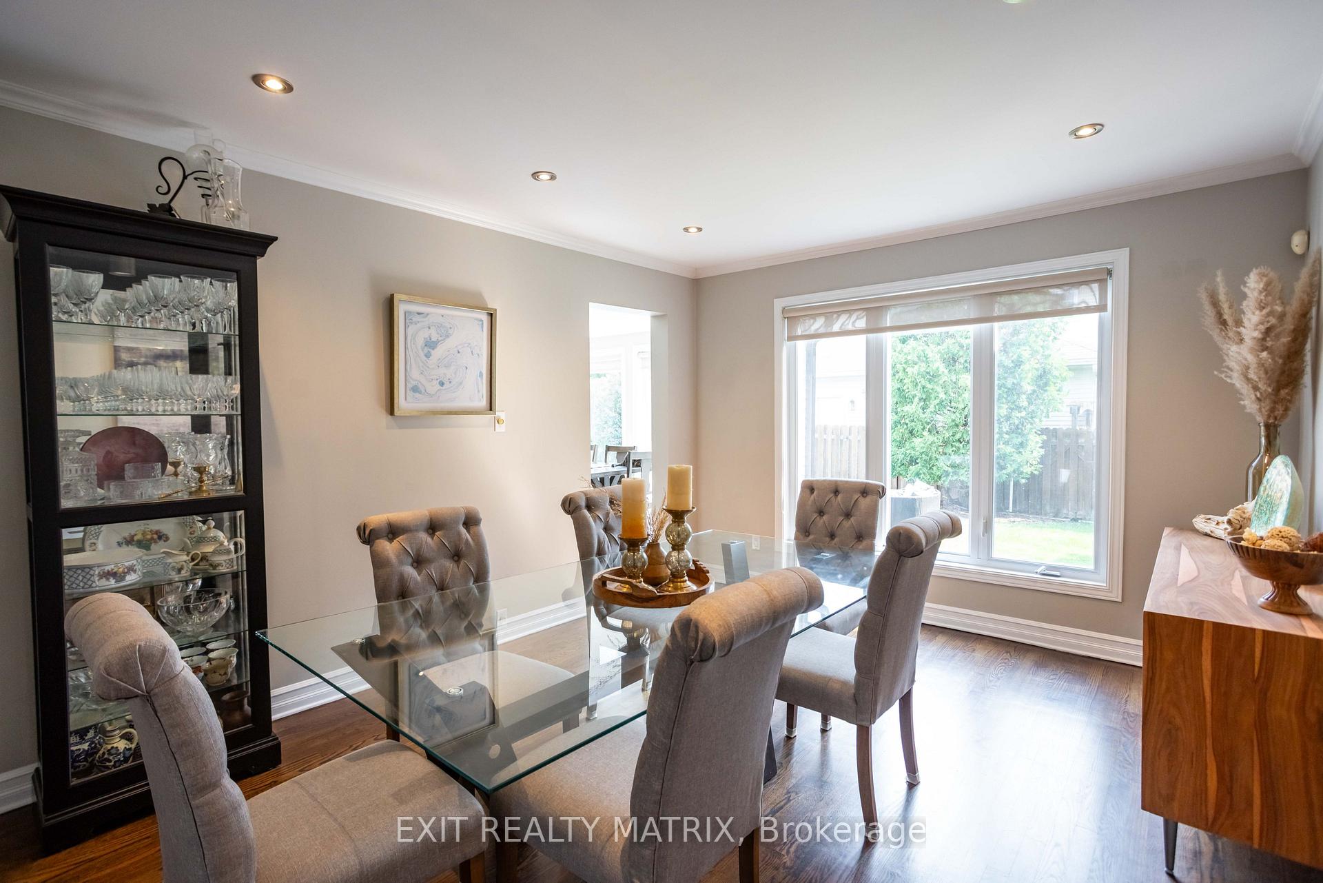 Photo 11 of 332 River Ridge Crescent, Ottawa, Bilberry Creek/Queenswood Heights — HOMEH