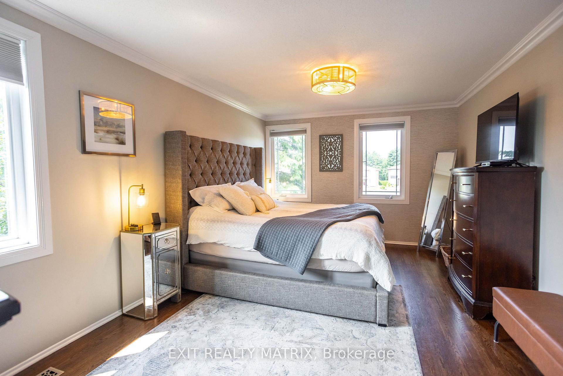 Photo 23 of 332 River Ridge Crescent, Ottawa, Bilberry Creek/Queenswood Heights — HOMEH
