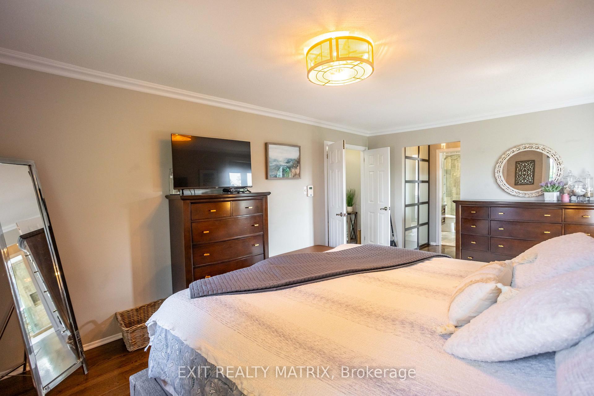 Photo 25 of 332 River Ridge Crescent, Ottawa, Bilberry Creek/Queenswood Heights — HOMEH
