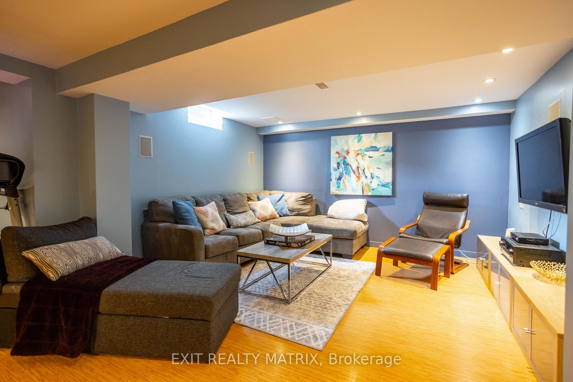 Photo 36 of 332 River Ridge Crescent, Ottawa, Bilberry Creek/Queenswood Heights — HOMEH