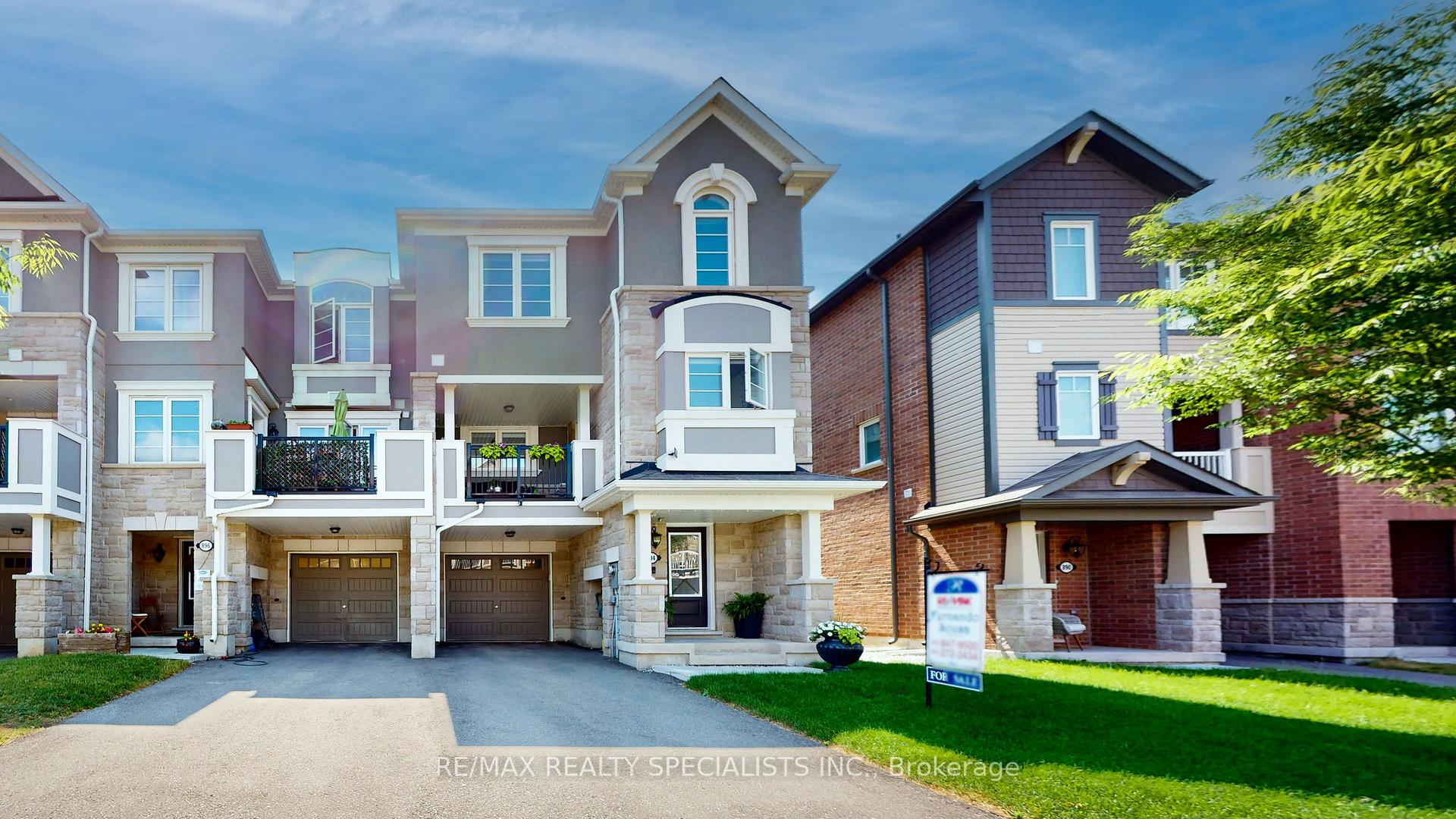 Photo 1 of 894 Cactus Point, Milton, Cobban — HOMEH
