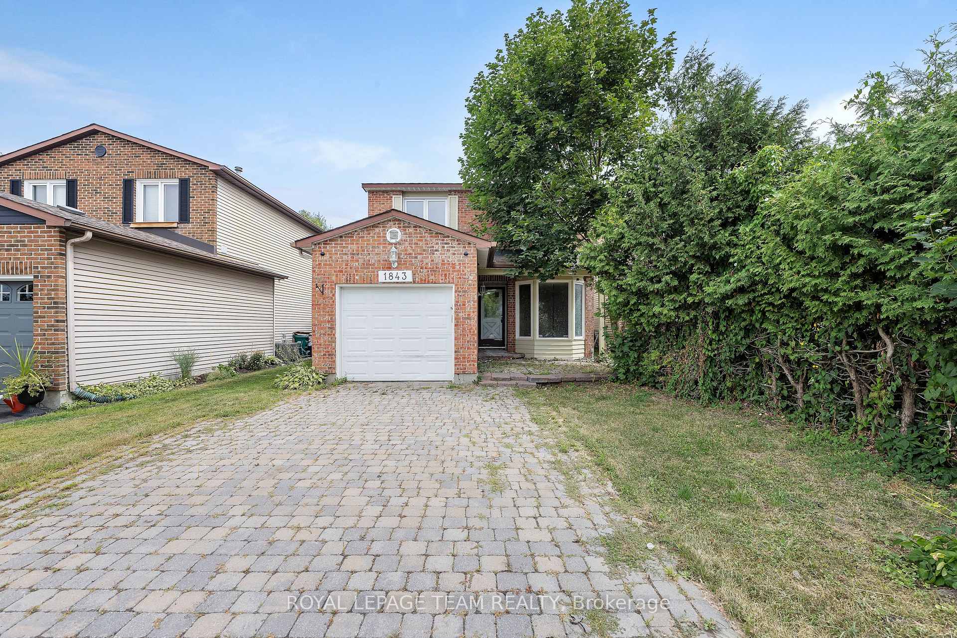 Photo 1 of 1843 Brousseau Crescent, Ottawa, Chateauneuf — HOMEH