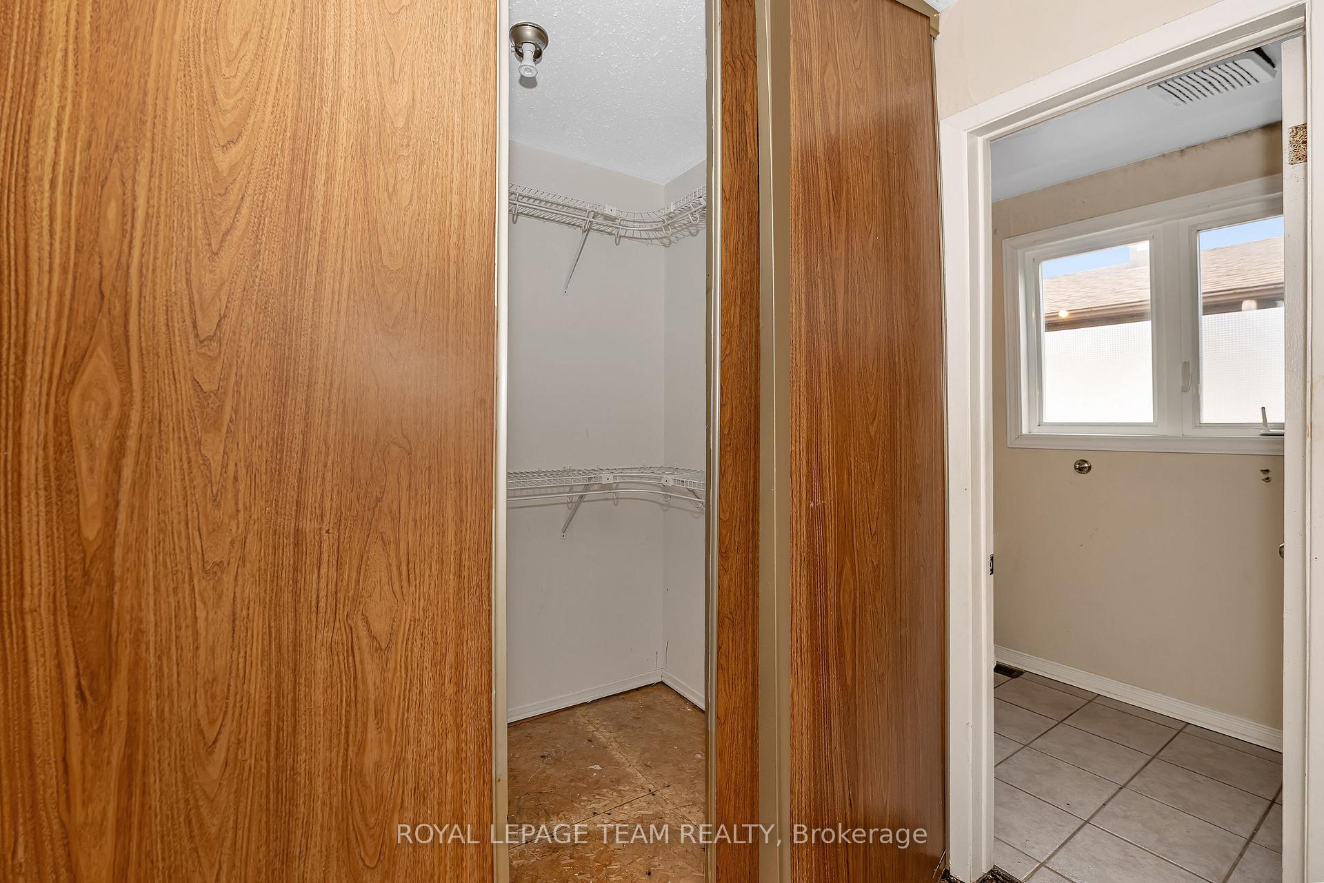 Photo 15 of 1843 Brousseau Crescent, Ottawa, Chateauneuf — HOMEH