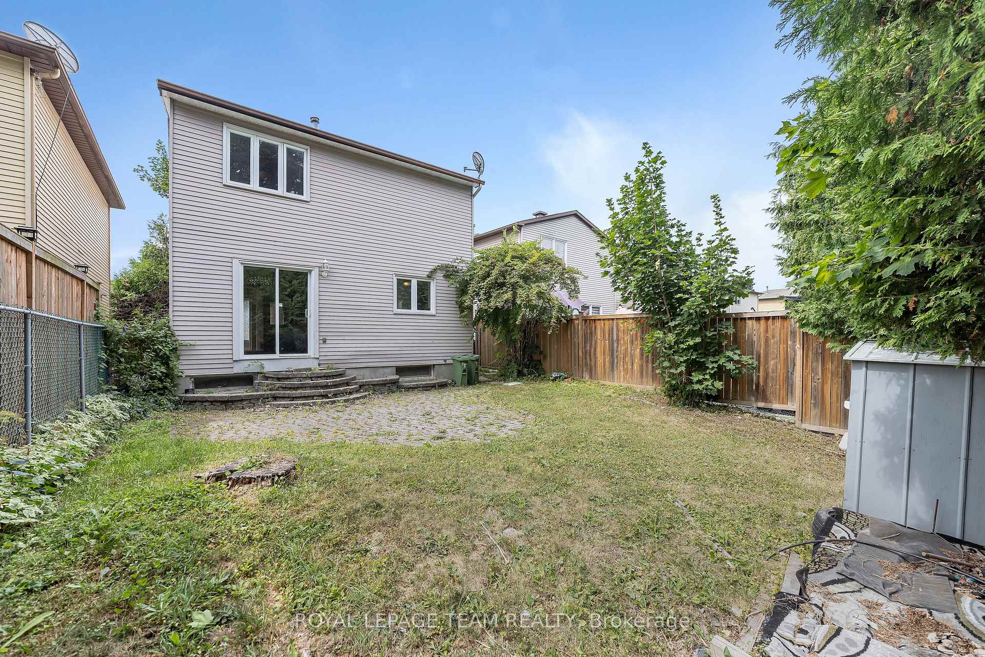 Photo 25 of 1843 Brousseau Crescent, Ottawa, Chateauneuf — HOMEH
