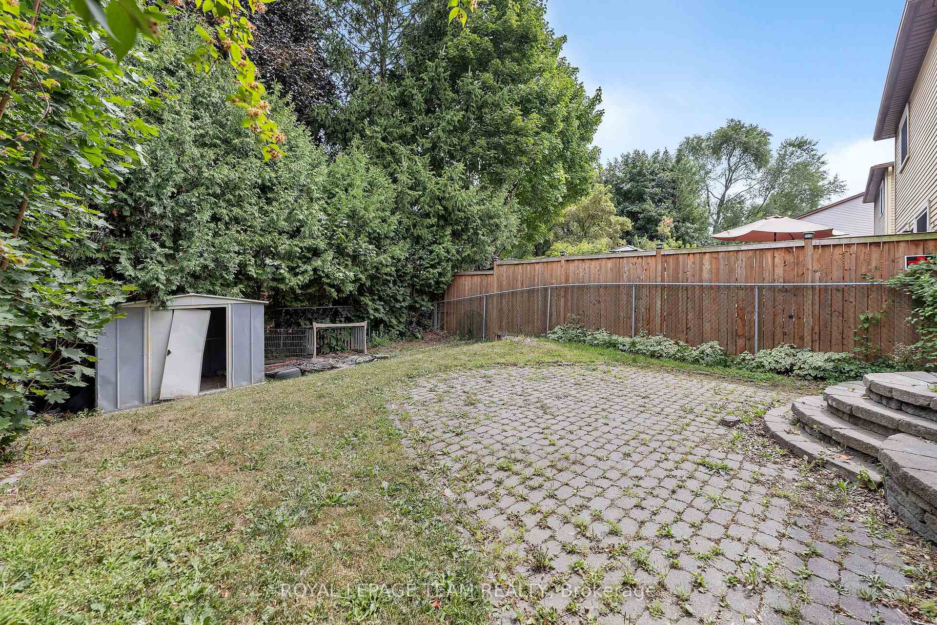 Photo 28 of 1843 Brousseau Crescent, Ottawa, Chateauneuf — HOMEH