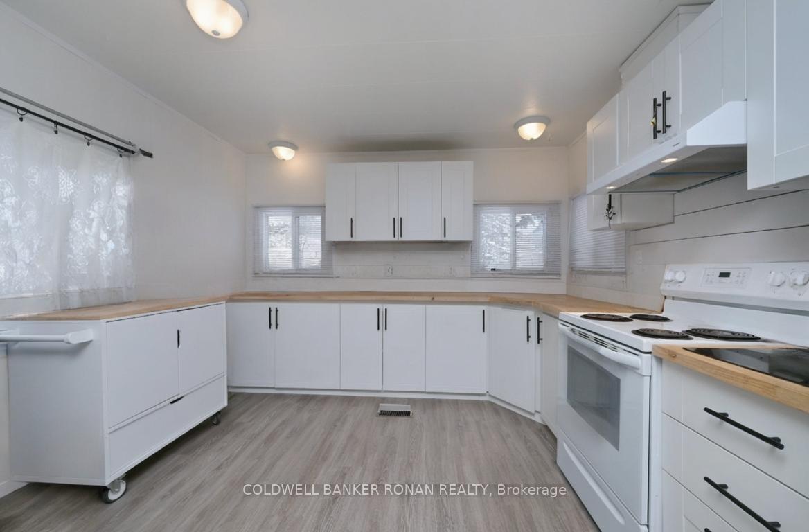 Photo 3 of 153 Queen Street, New Tecumseth, Alliston — HOMEH