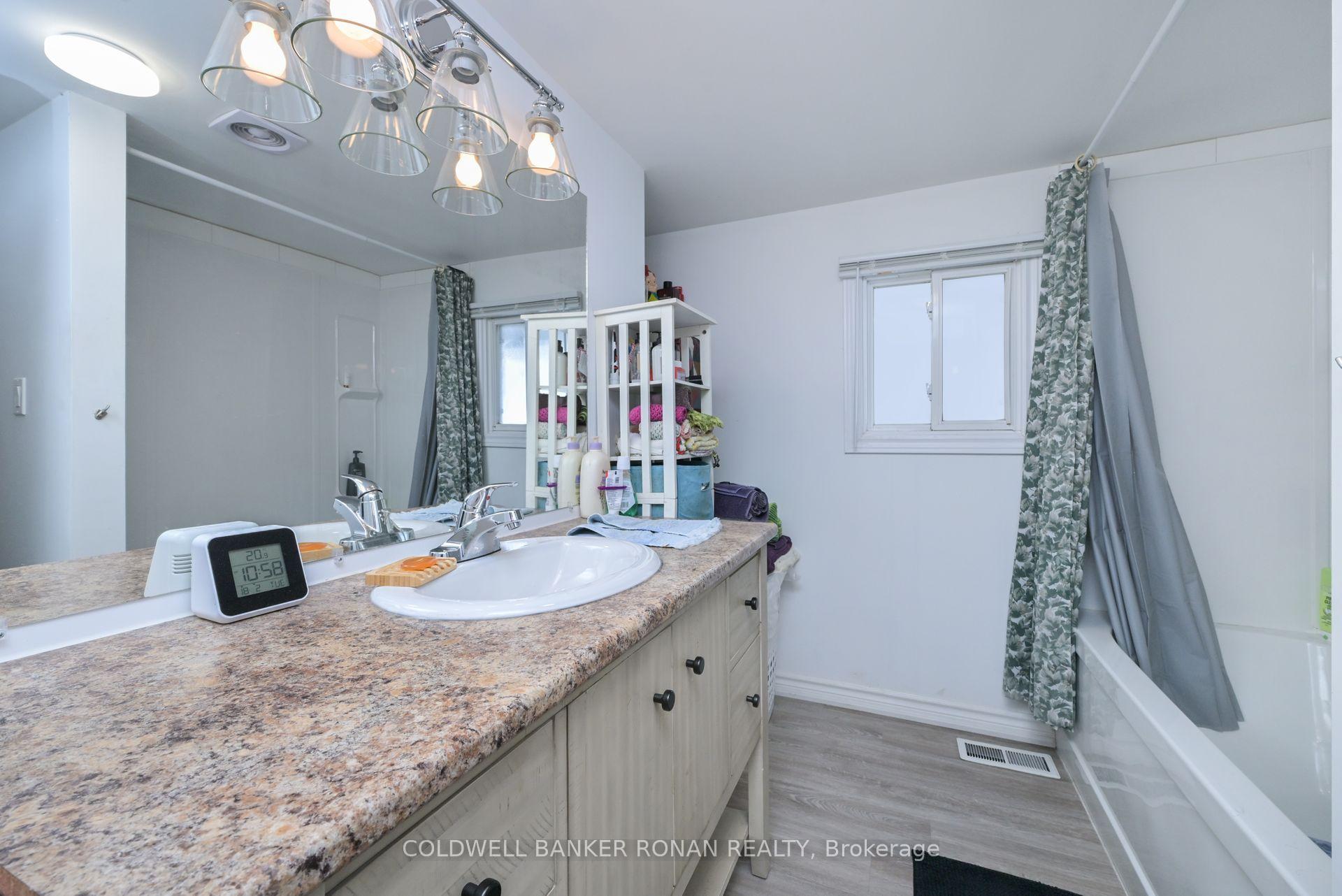 Photo 8 of 153 Queen Street, New Tecumseth, Alliston — HOMEH