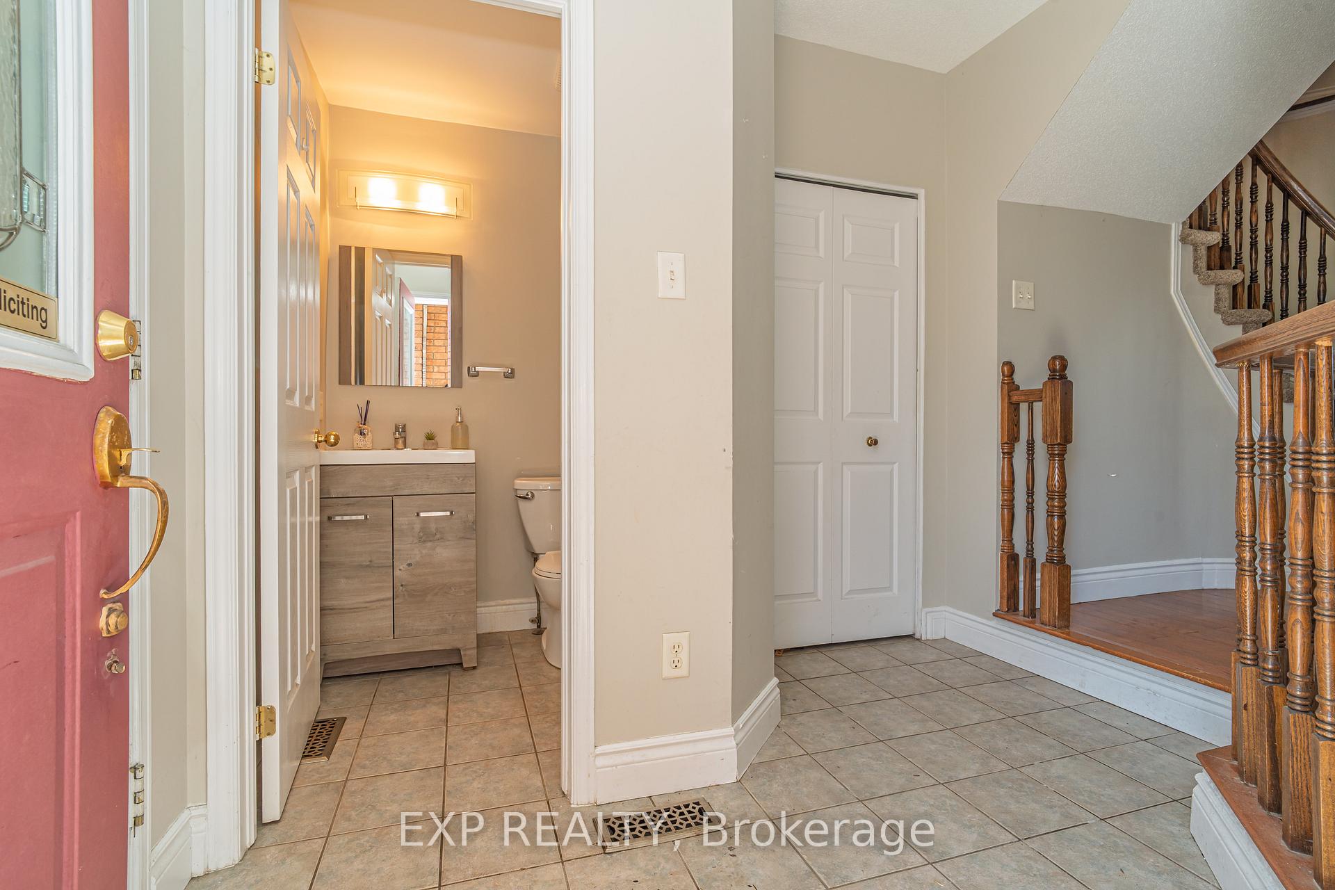 Photo 3 of 1089 Ballantyne Drive, Ottawa, Fallingbrook/Gardenway South — HOMEH