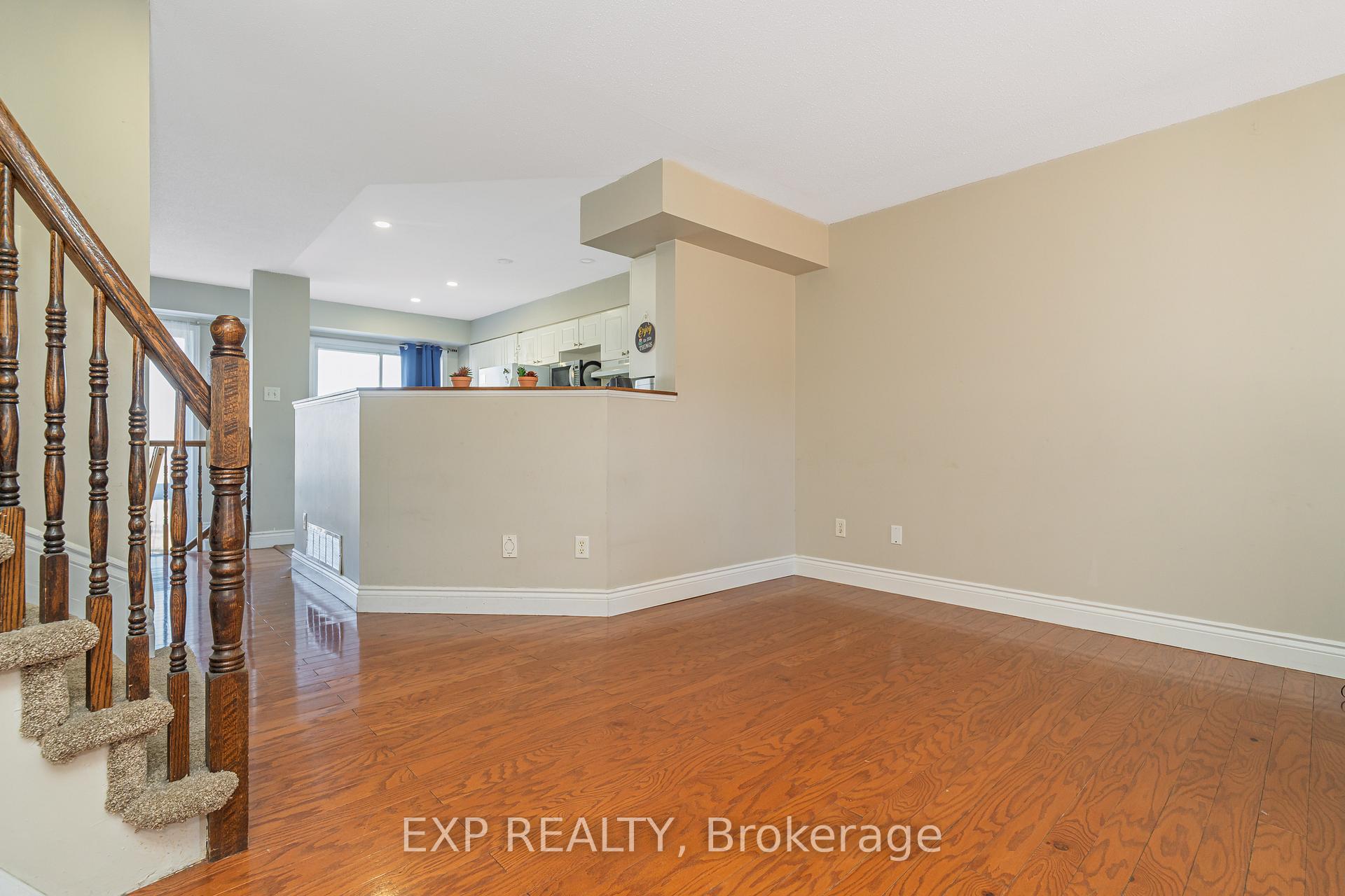Photo 4 of 1089 Ballantyne Drive, Ottawa, Fallingbrook/Gardenway South — HOMEH