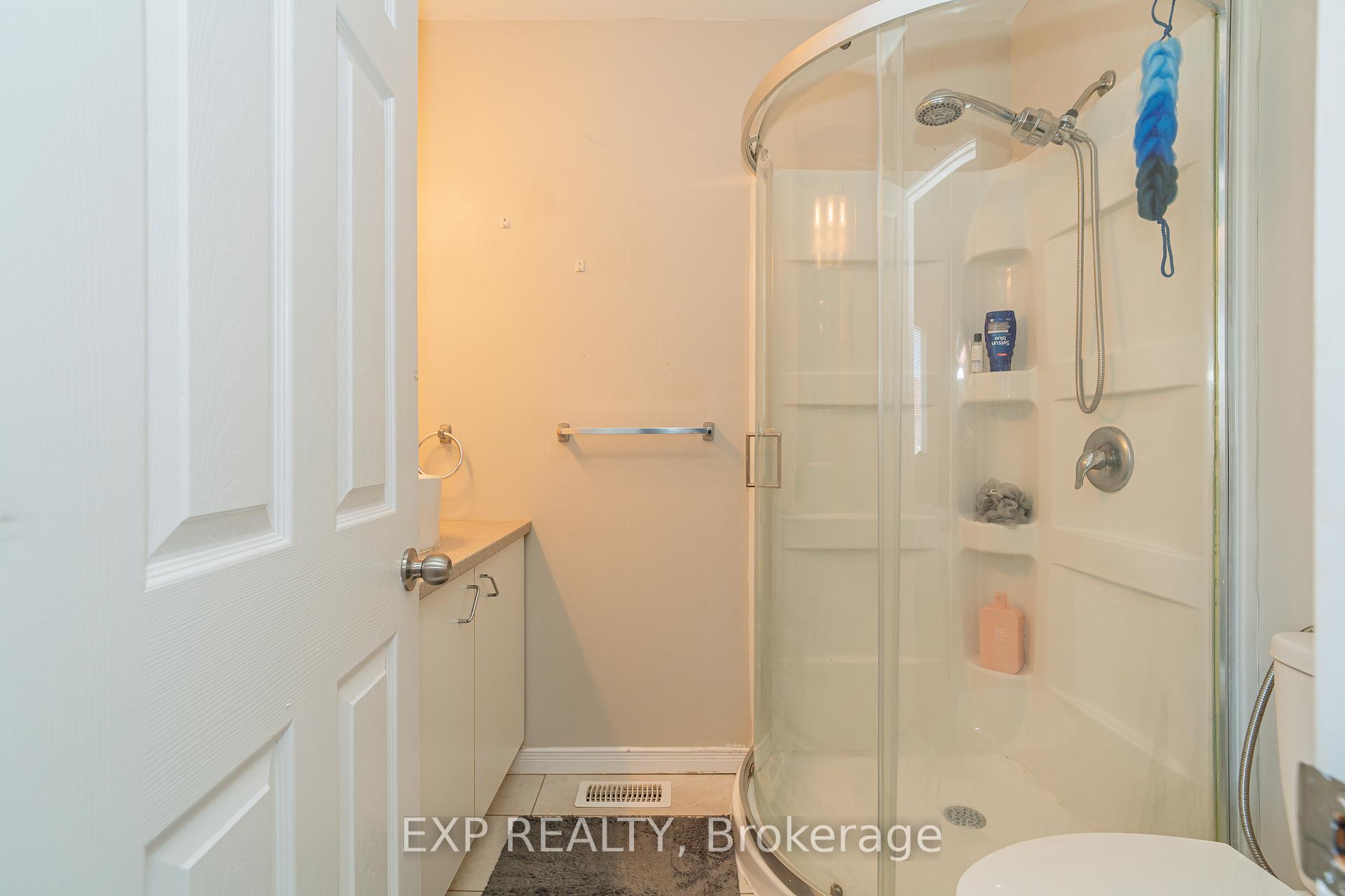 Photo 15 of 1089 Ballantyne Drive, Ottawa, Fallingbrook/Gardenway South — HOMEH