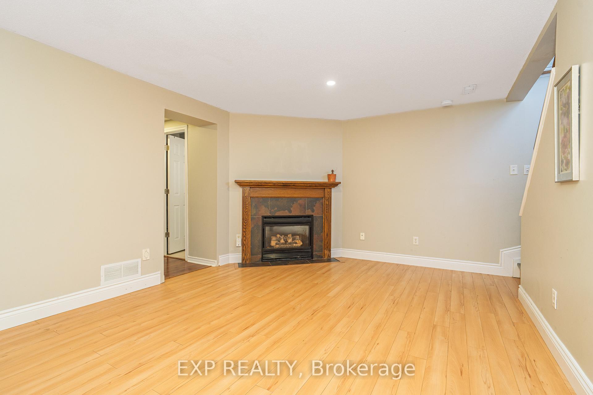 Photo 18 of 1089 Ballantyne Drive, Ottawa, Fallingbrook/Gardenway South — HOMEH