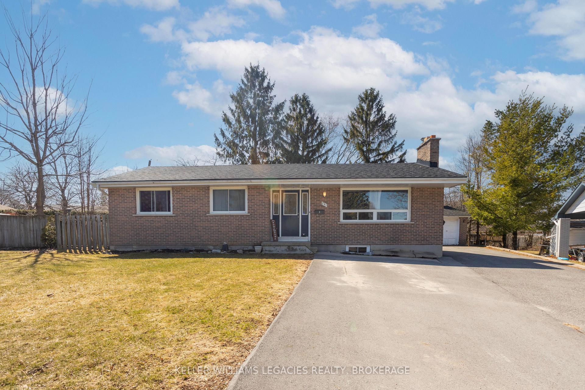 Photo 2 of 731 Downing Street, Kingston, South of Taylor-Kidd Blvd — HOMEH