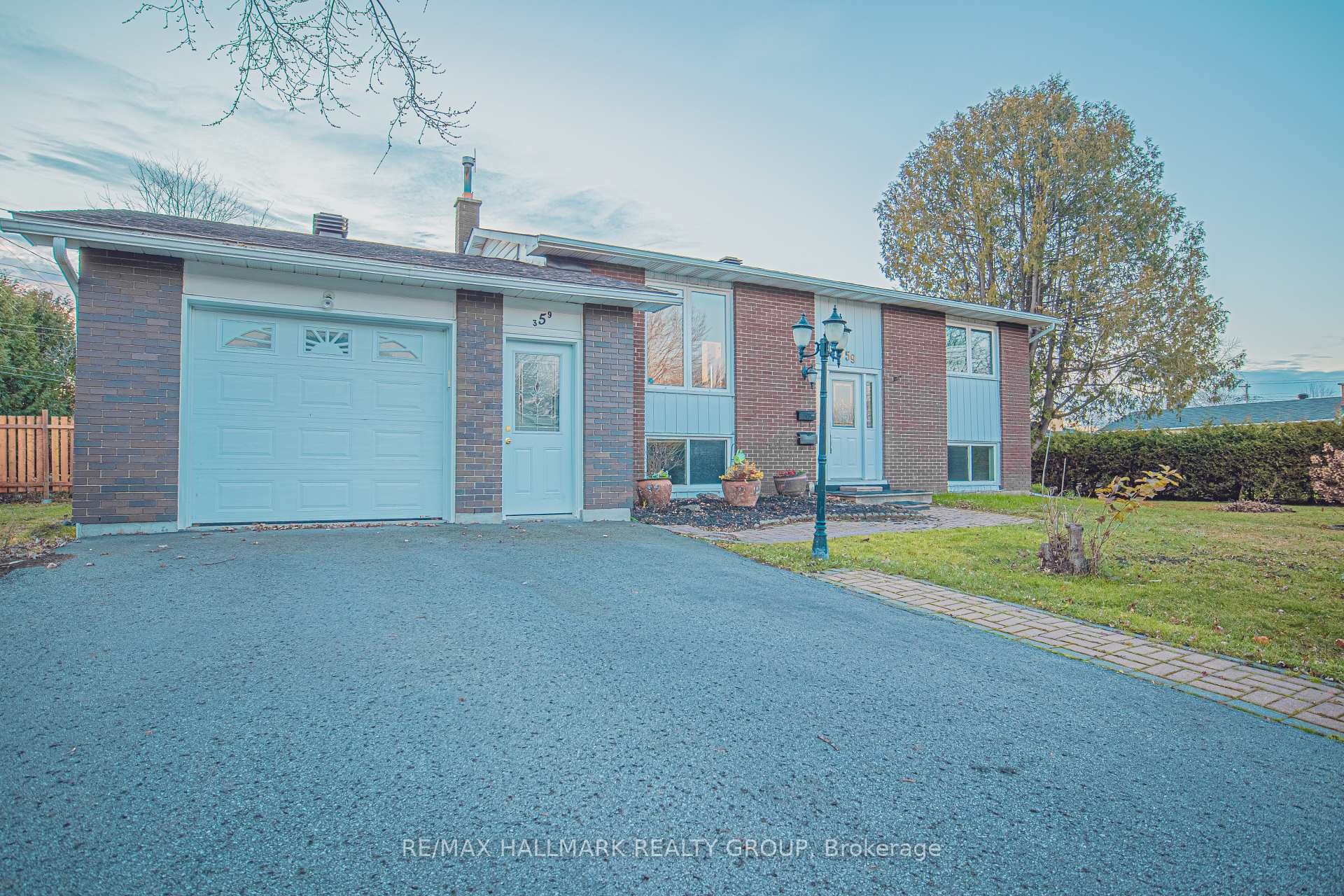 Photo 1 of Unit B, 359 Nagel Avenue, Ottawa, Bilberry Creek/Queenswood Heights — HOMEH