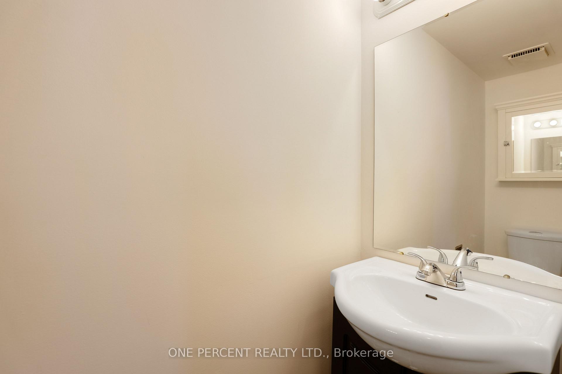 Photo 16 of 1051 Arrowhead Place, Ottawa, Convent Glen — HOMEH