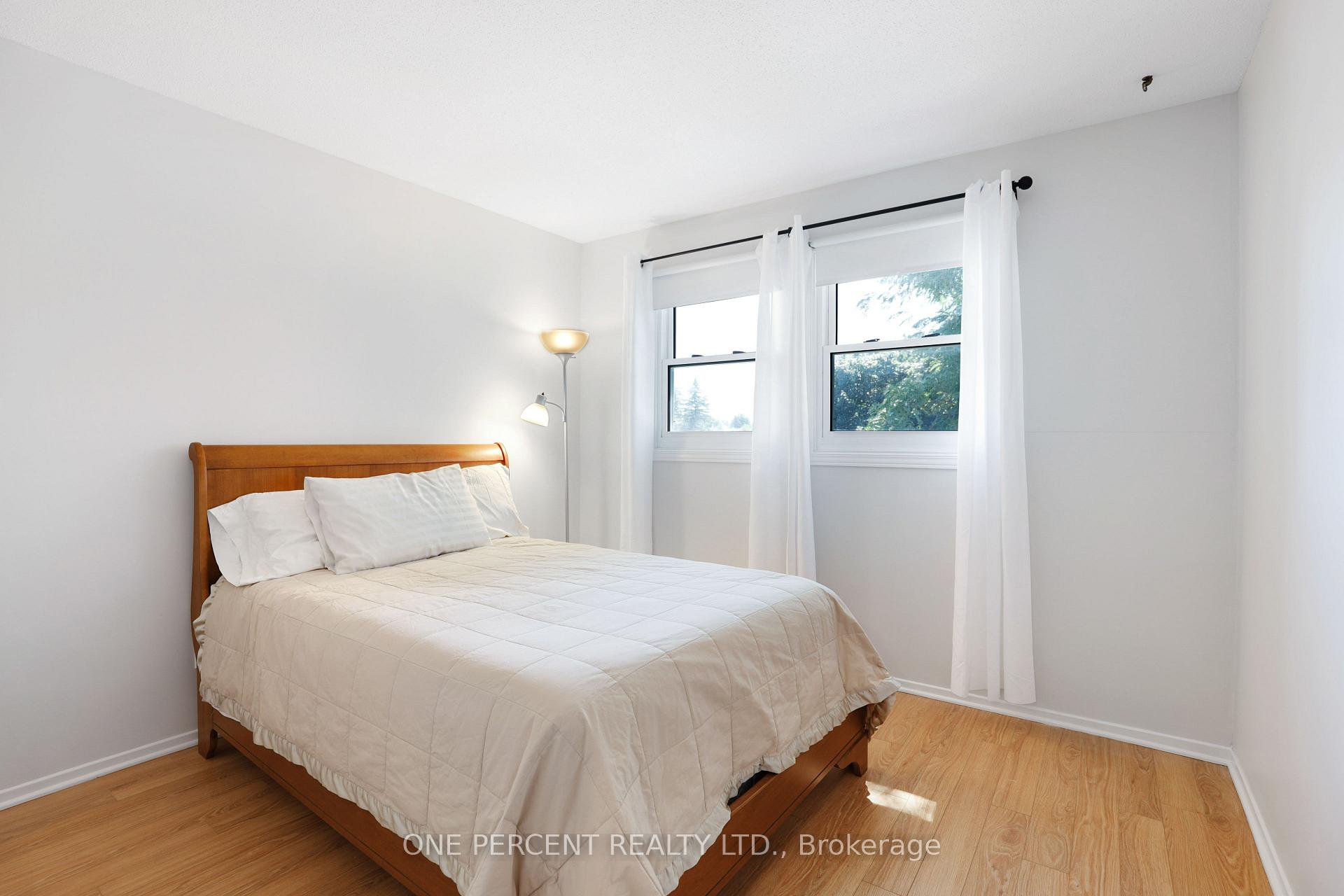 Photo 21 of 1051 Arrowhead Place, Ottawa, Convent Glen — HOMEH