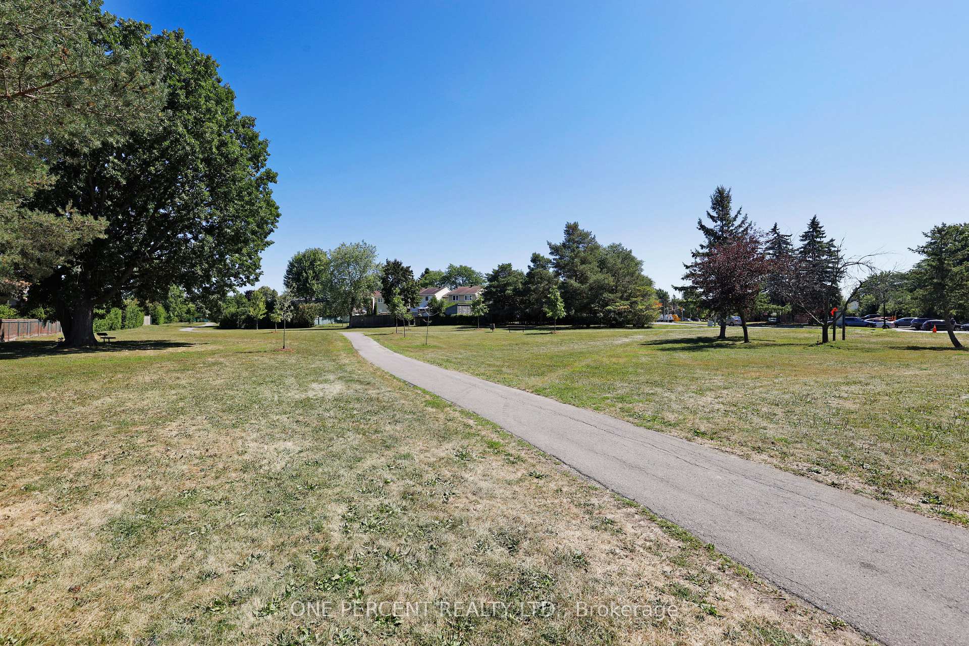 Photo 32 of 1051 Arrowhead Place, Ottawa, Convent Glen — HOMEH