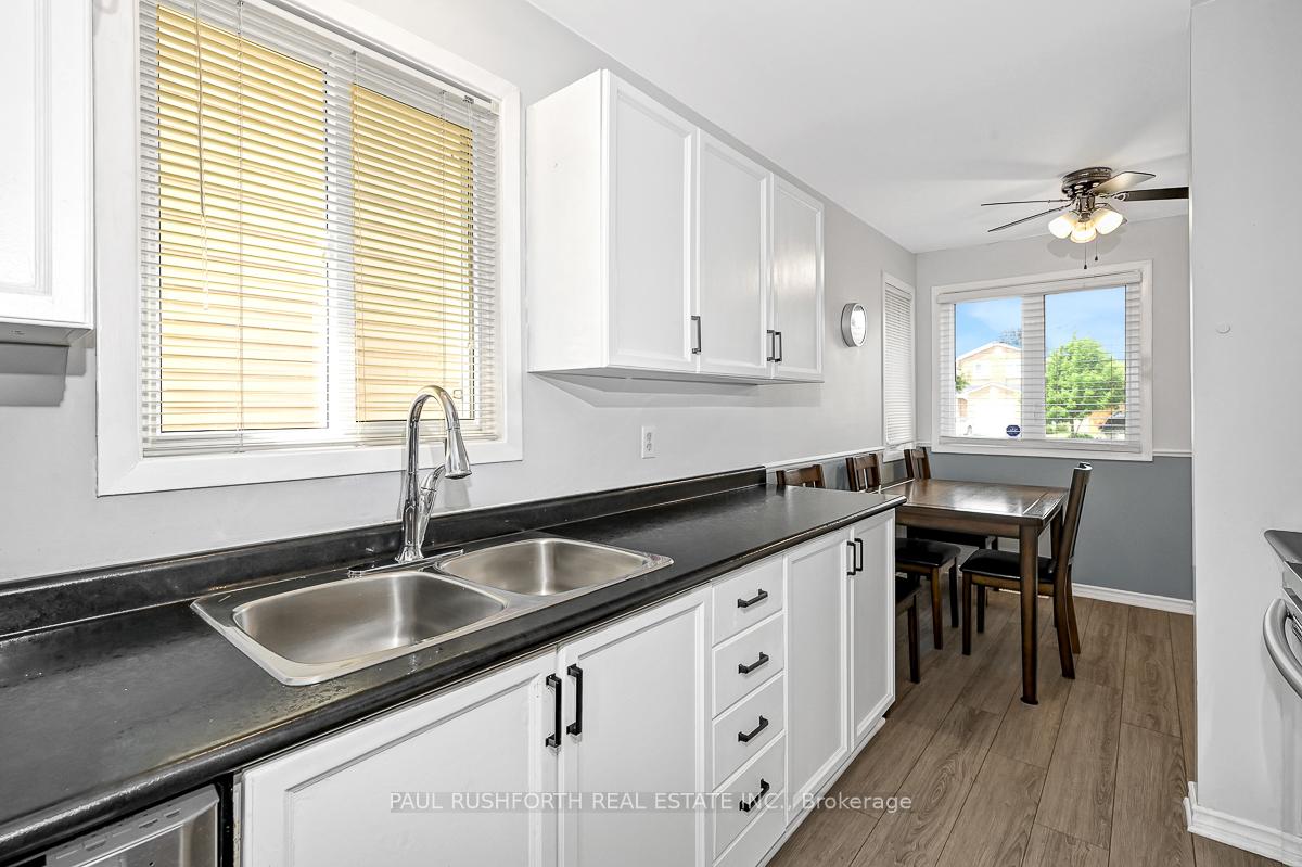 Photo 8 of 1472 Deavy Way, Ottawa, Bilberry Creek/Queenswood Heights — HOMEH