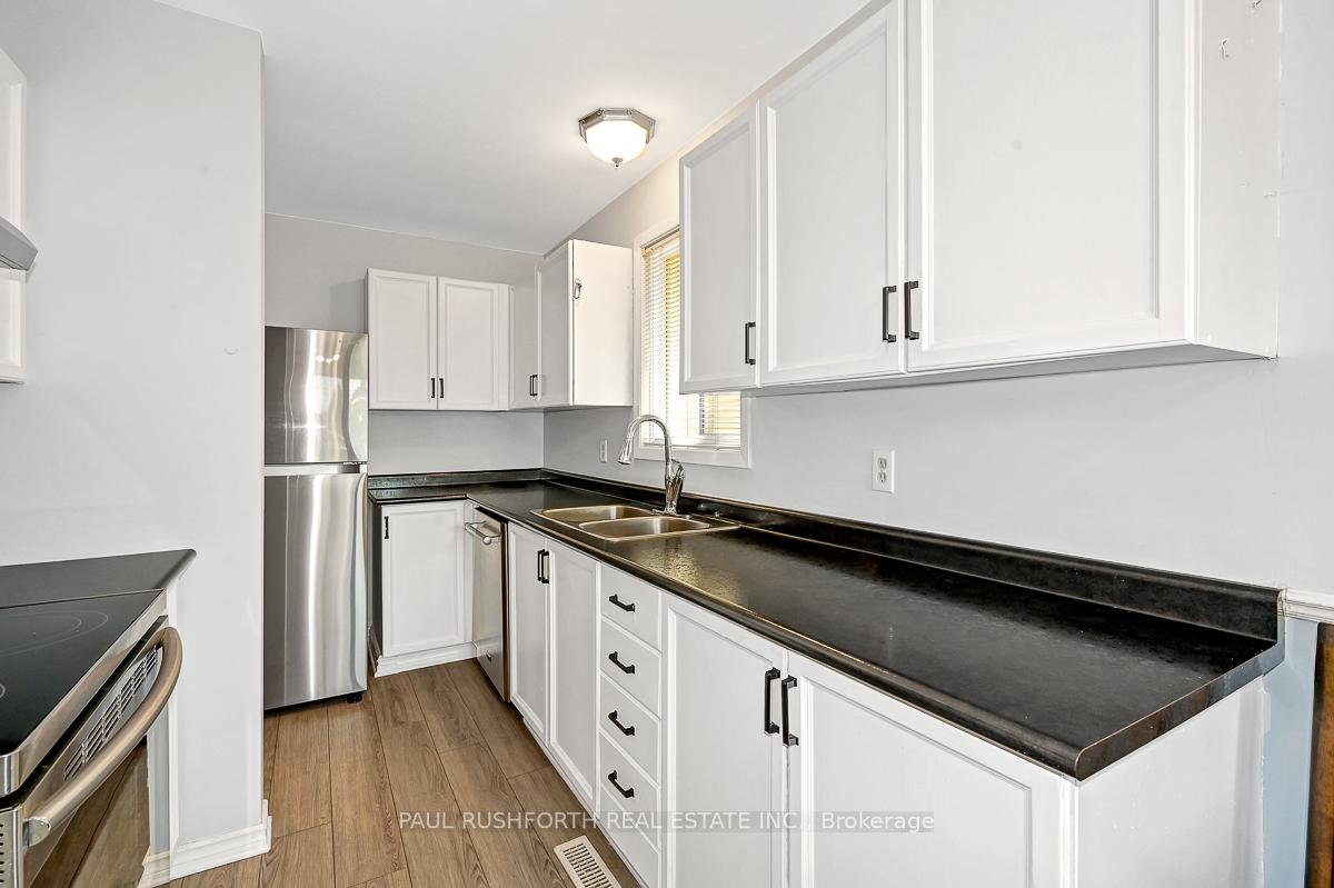 Photo 10 of 1472 Deavy Way, Ottawa, Bilberry Creek/Queenswood Heights — HOMEH