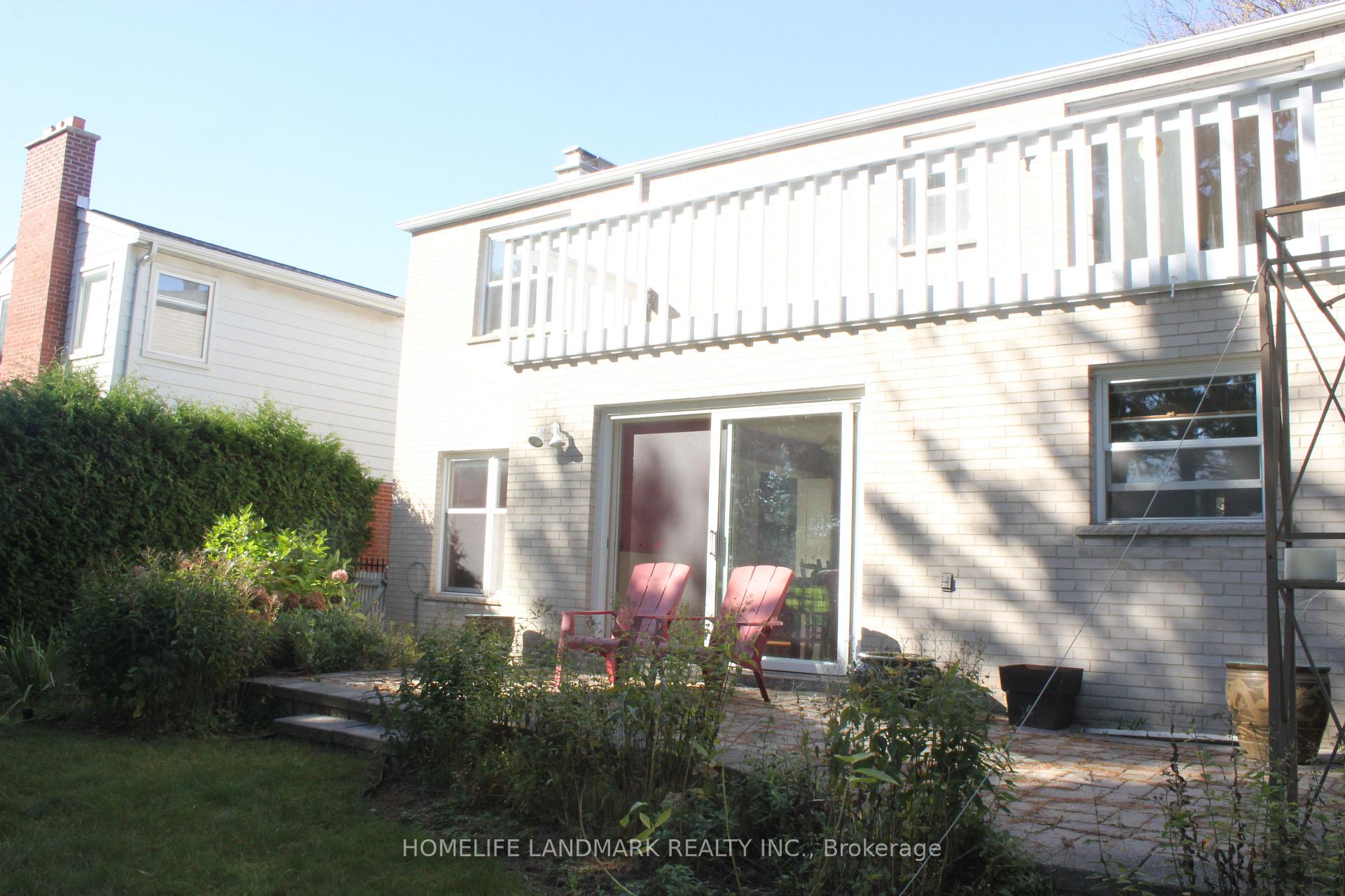 Photo 6 of 29 Apple Orchard Path S, Markham, Royal Orchard — HOMEH