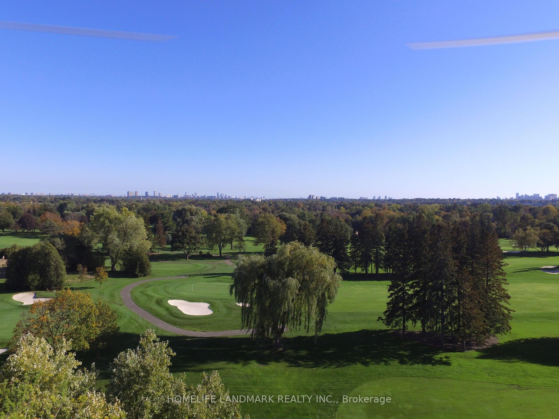 Photo 10 of 29 Apple Orchard Path S, Markham, Royal Orchard — HOMEH