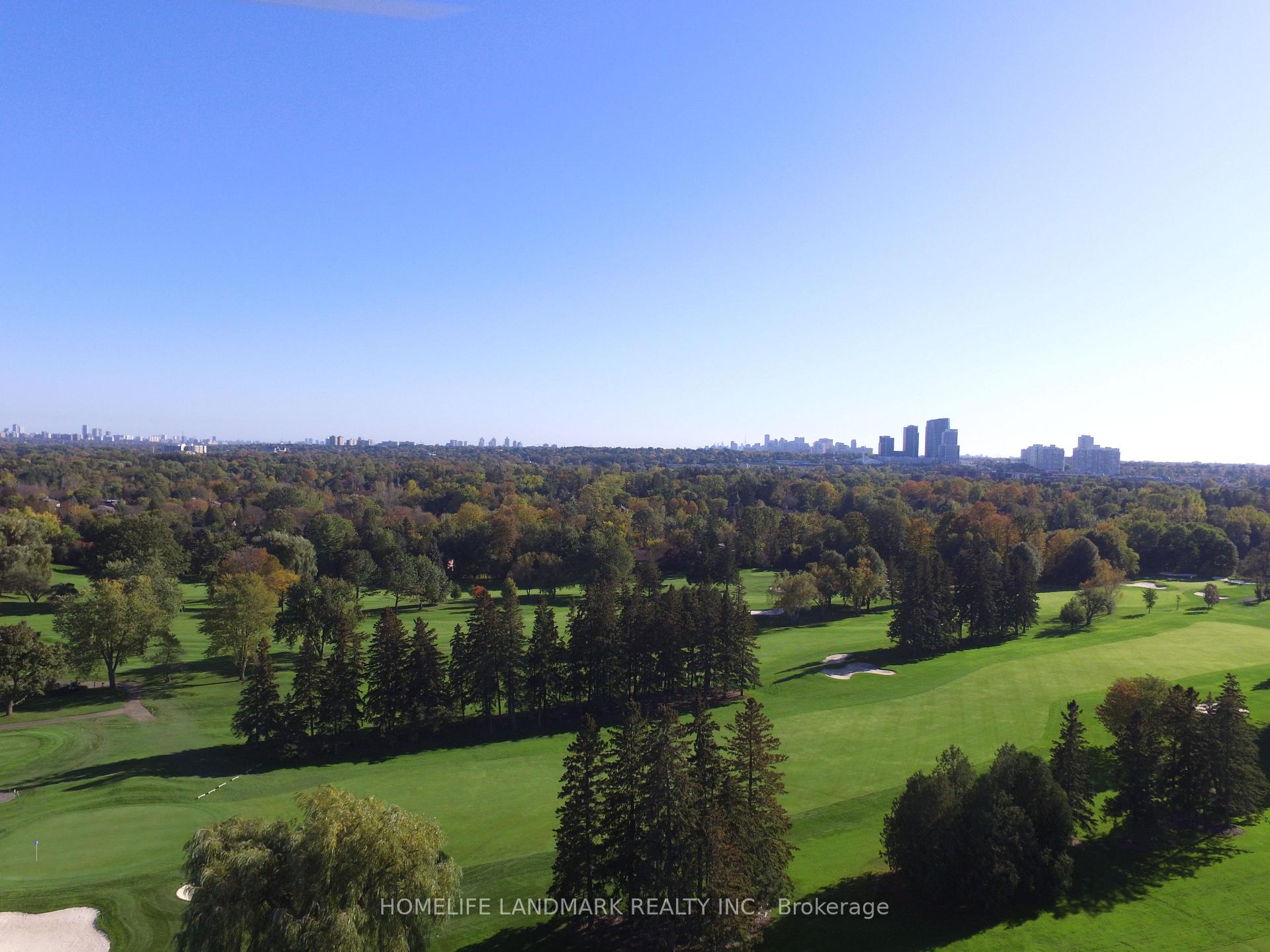 Photo 11 of 29 Apple Orchard Path S, Markham, Royal Orchard — HOMEH