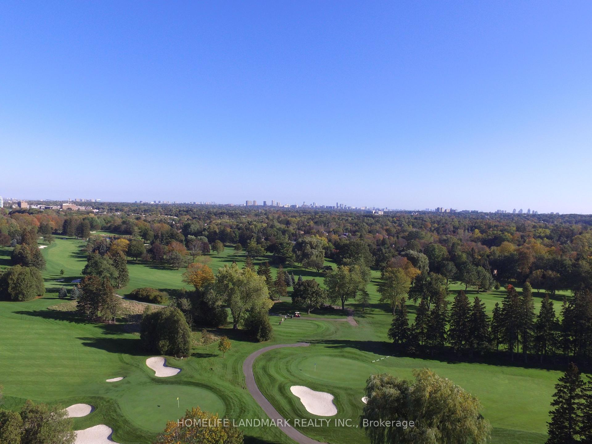 Photo 12 of 29 Apple Orchard Path S, Markham, Royal Orchard — HOMEH