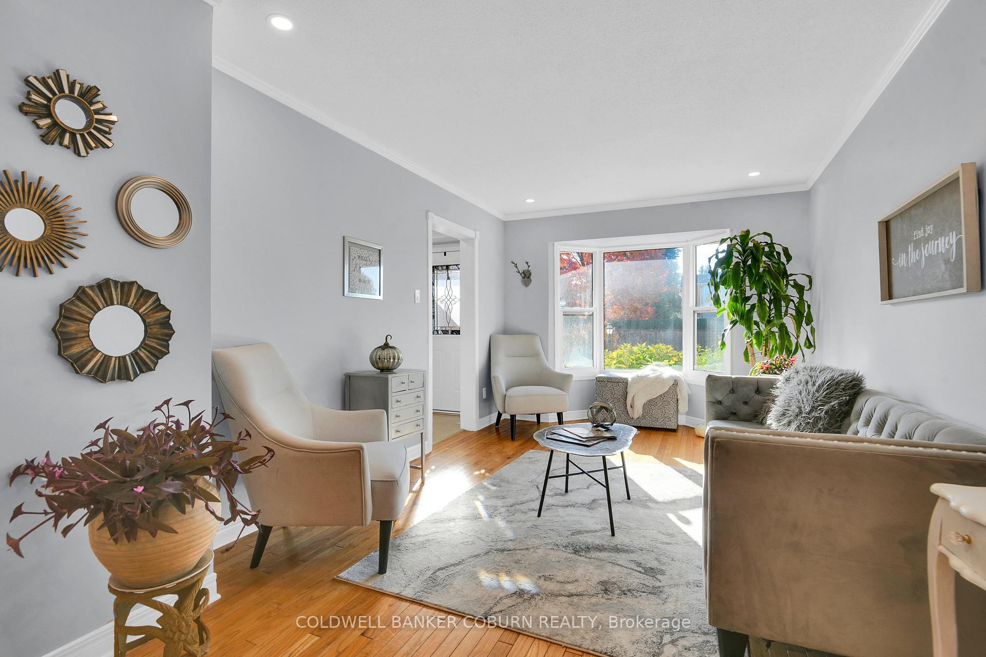 Photo 6 of 6045 Voyageur Drive, Ottawa, Convent Glen — HOMEH