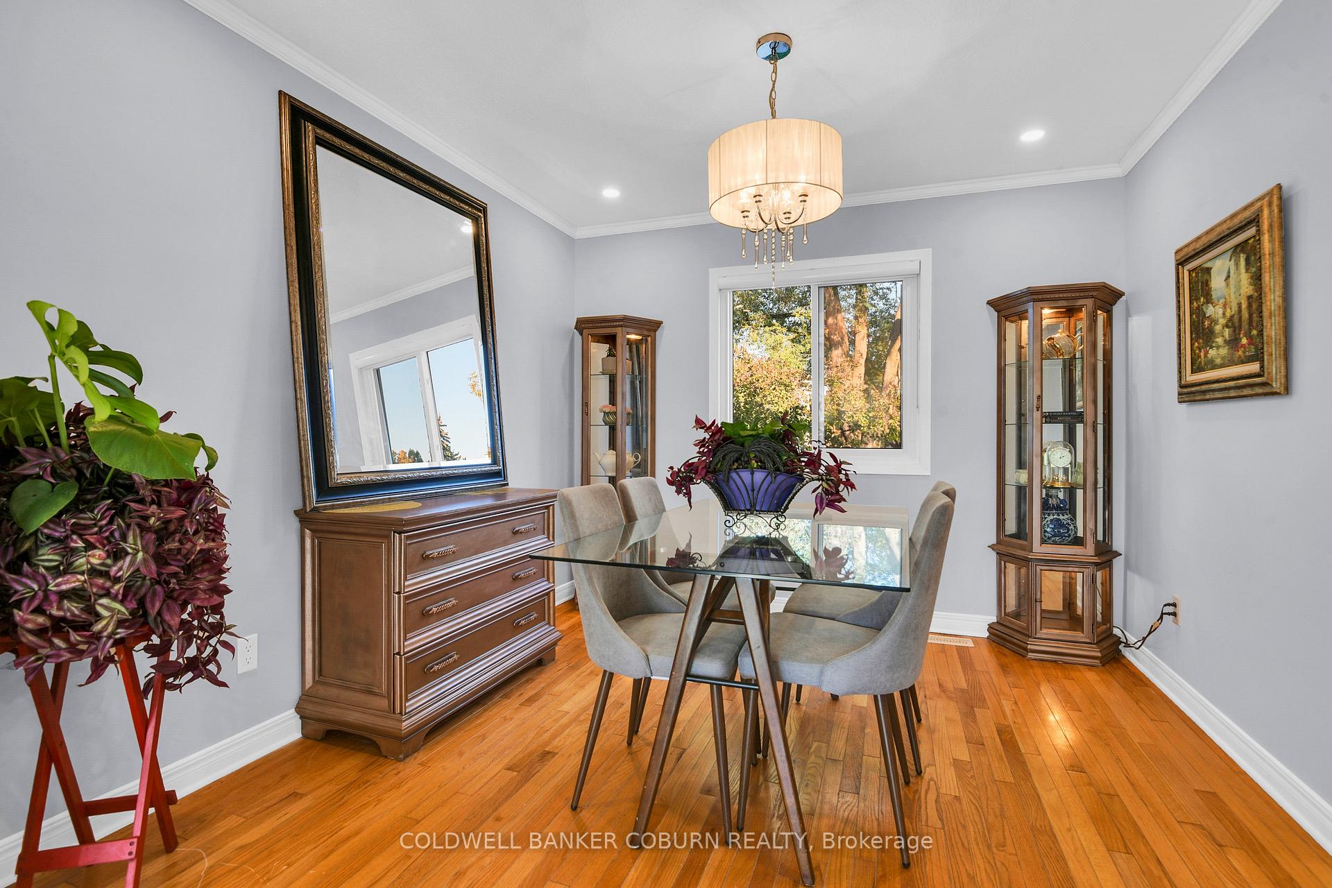 Photo 9 of 6045 Voyageur Drive, Ottawa, Convent Glen — HOMEH
