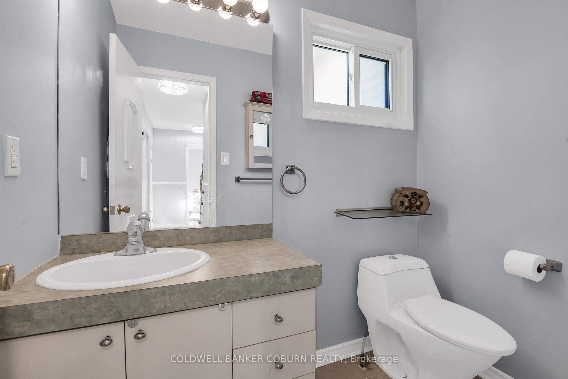 Photo 17 of 6045 Voyageur Drive, Ottawa, Convent Glen — HOMEH
