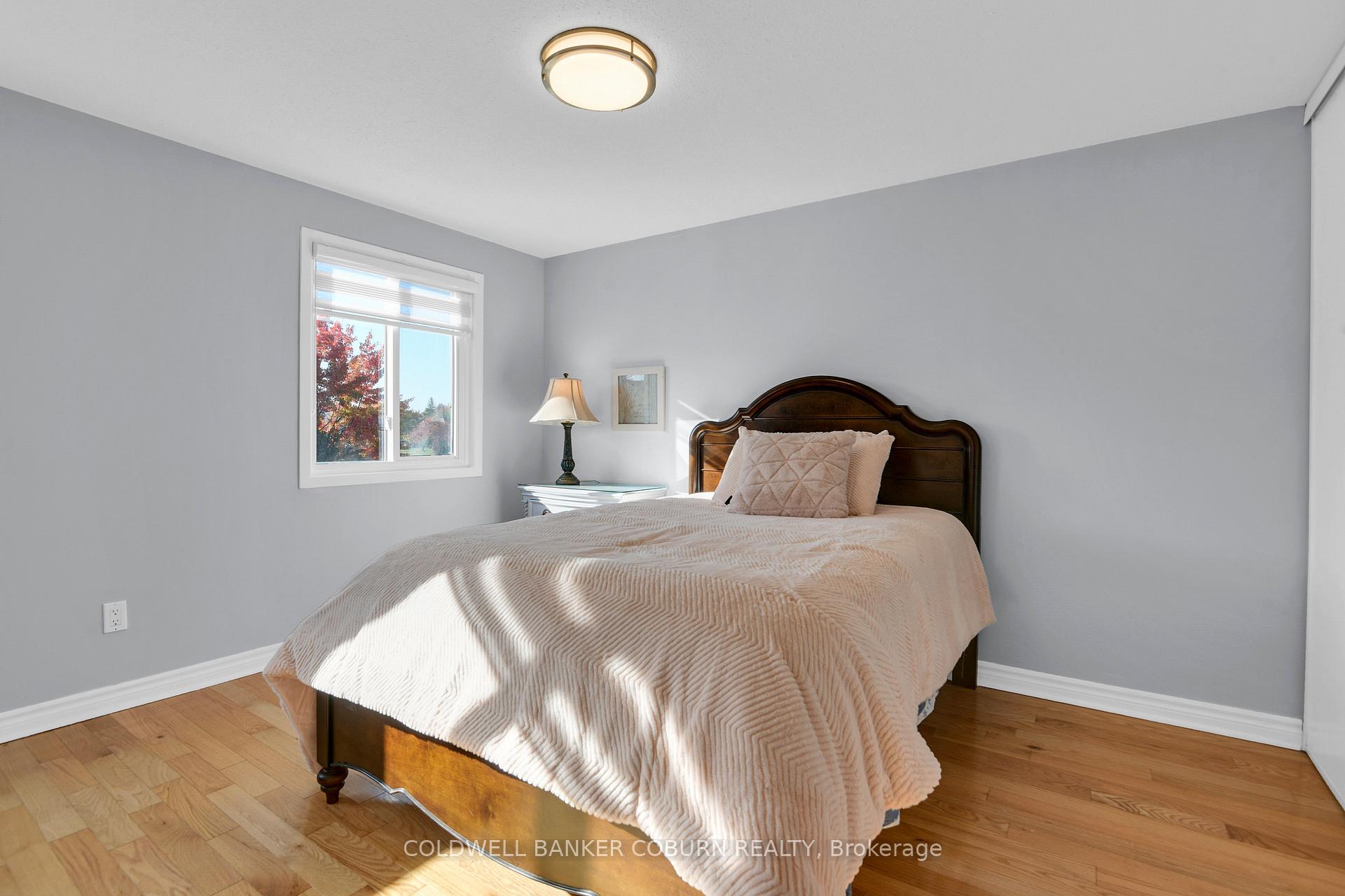 Photo 23 of 6045 Voyageur Drive, Ottawa, Convent Glen — HOMEH