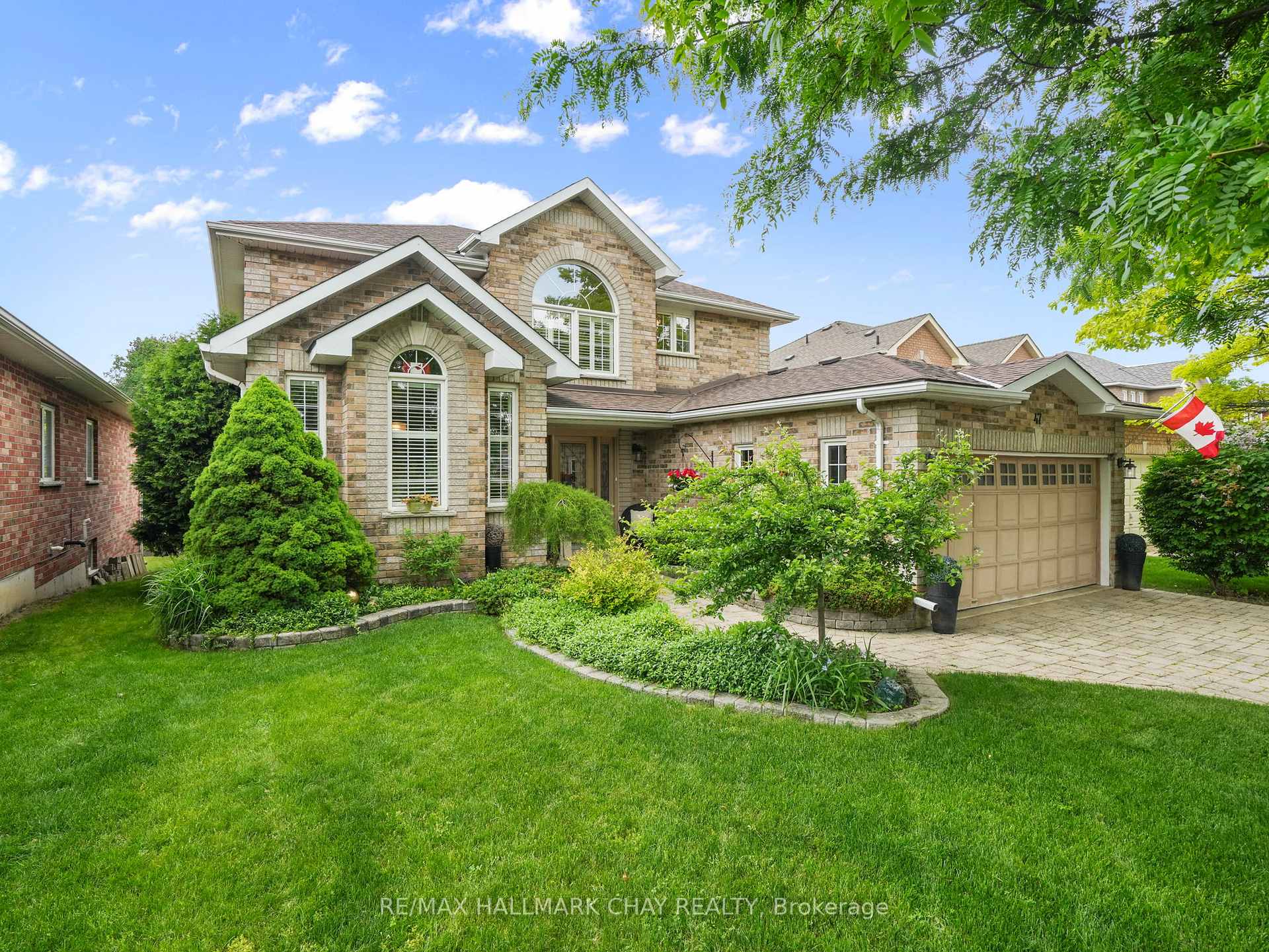 Photo 2 of 47 Gray Avenue, New Tecumseth, Alliston — HOMEH