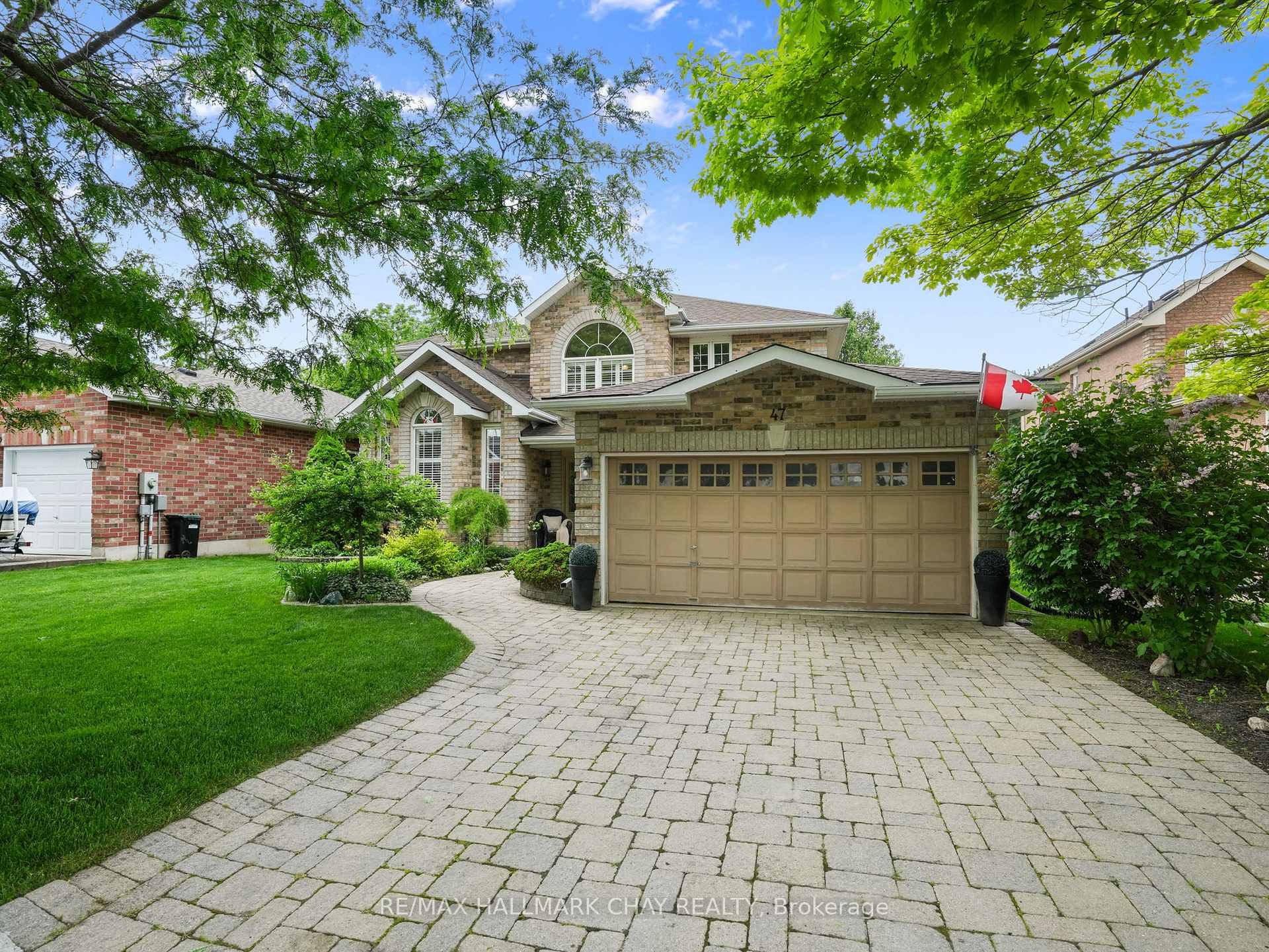 Photo 3 of 47 Gray Avenue, New Tecumseth, Alliston — HOMEH