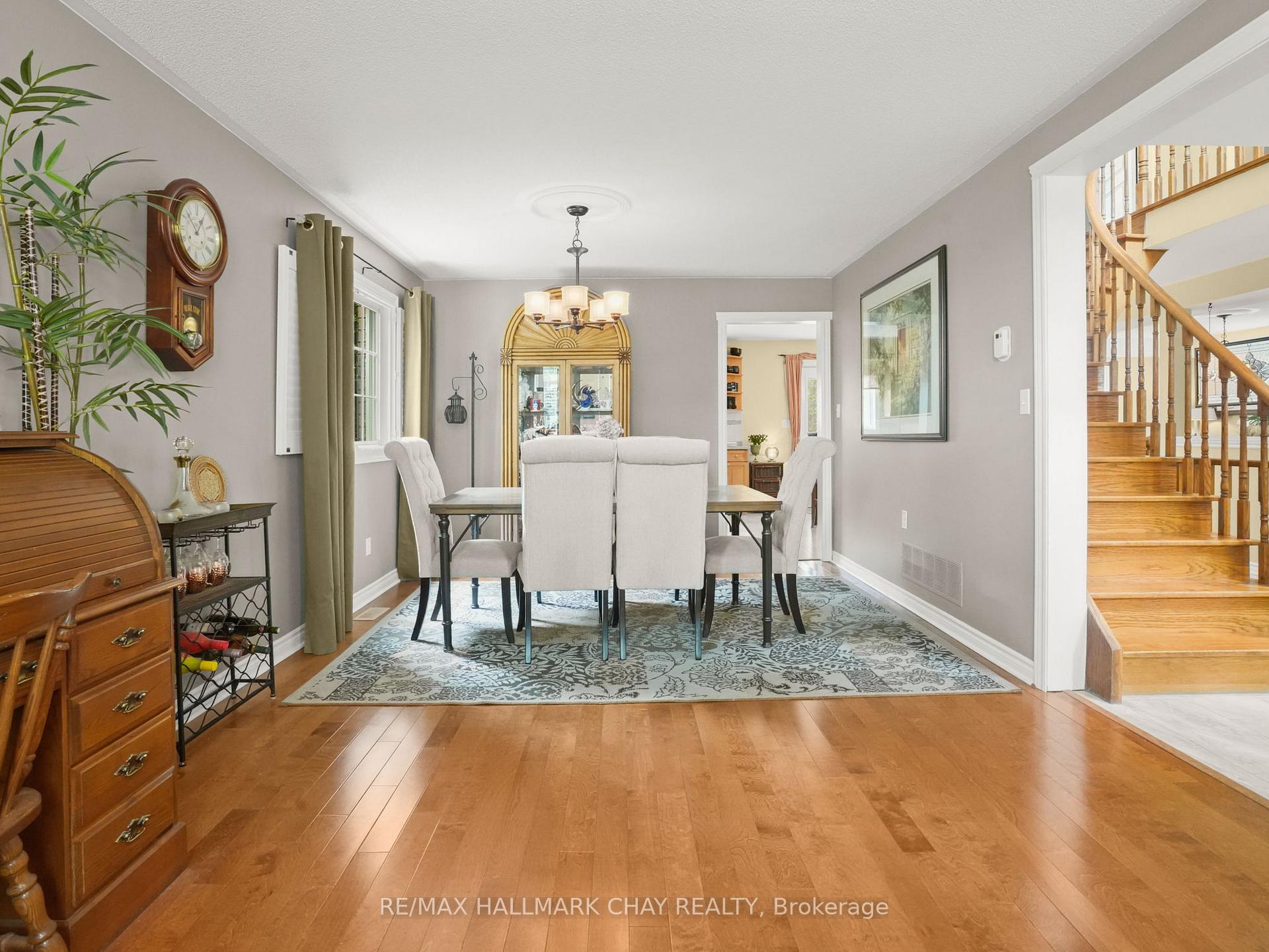 Photo 12 of 47 Gray Avenue, New Tecumseth, Alliston — HOMEH