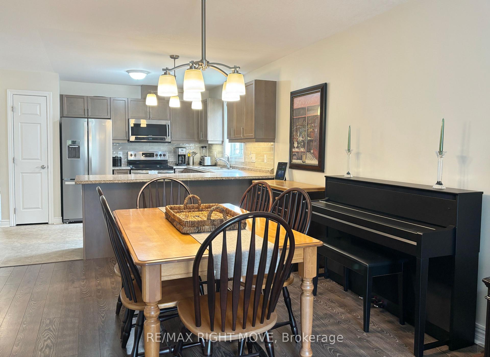 Photo 11 of 123 Lucy Lane, Orillia — HOMEH