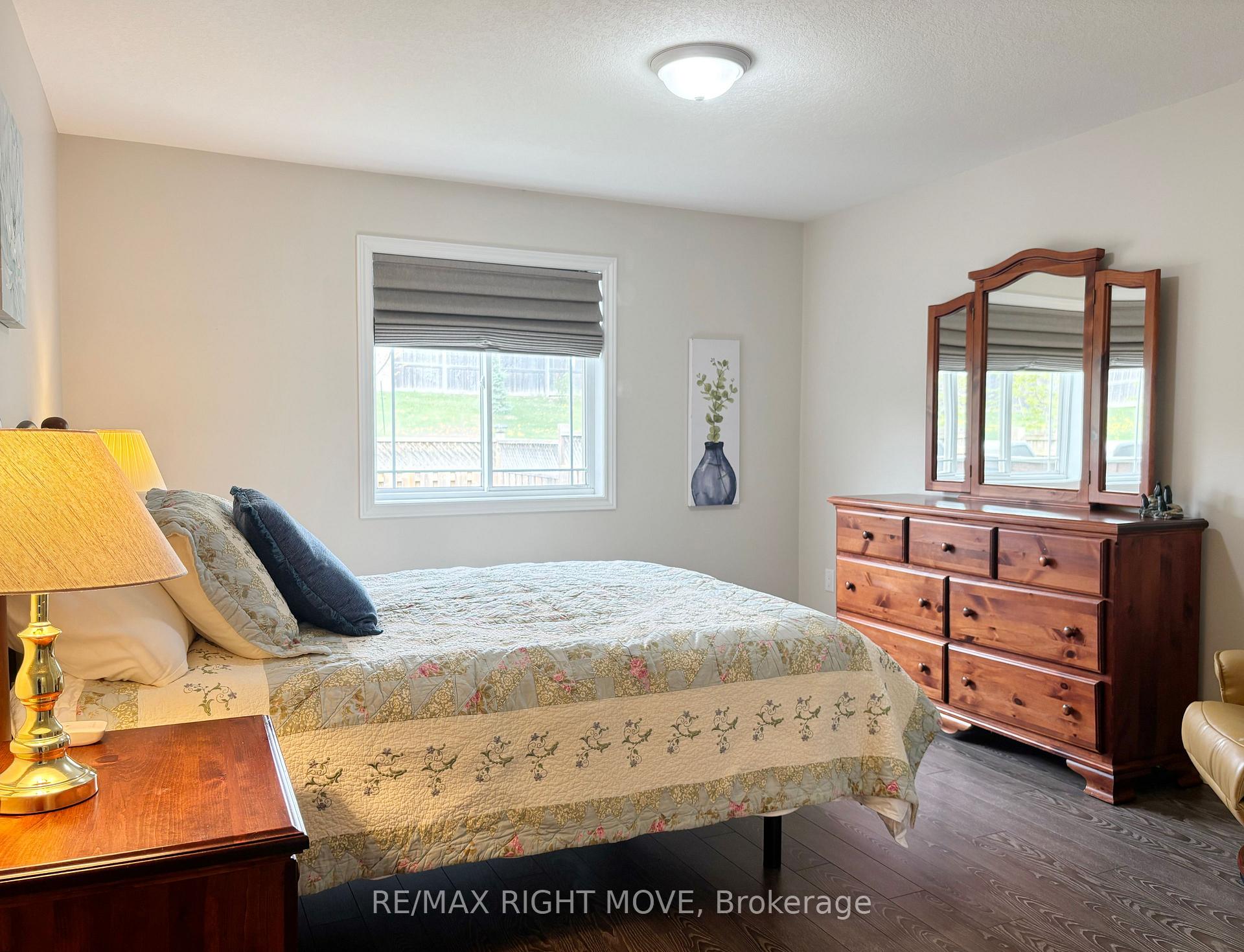 Photo 14 of 123 Lucy Lane, Orillia — HOMEH