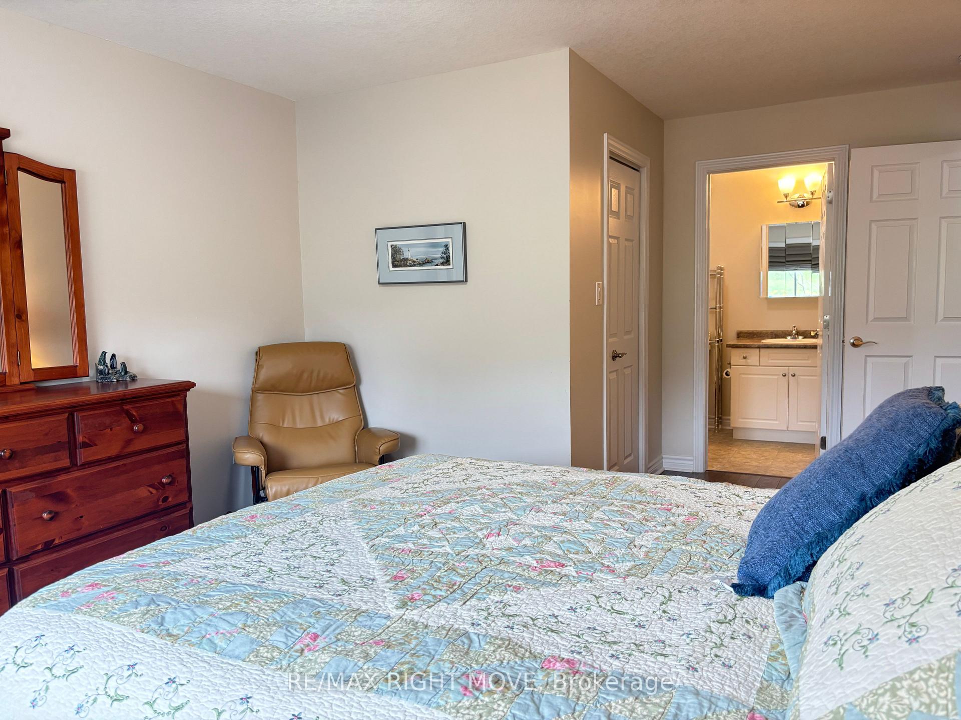 Photo 15 of 123 Lucy Lane, Orillia — HOMEH