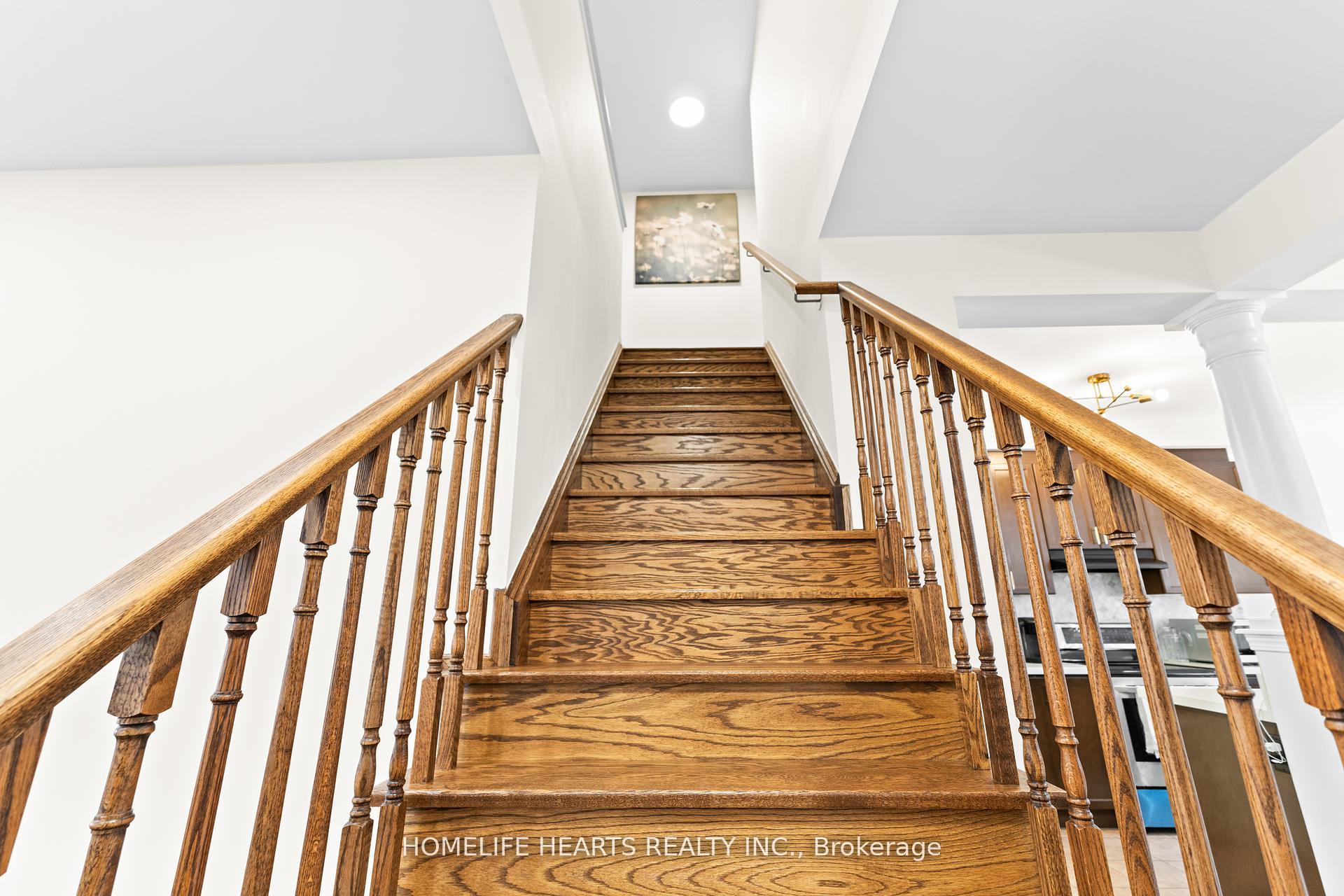 Photo 8 of 915 Penson Crescent, Milton, Coates — HOMEH