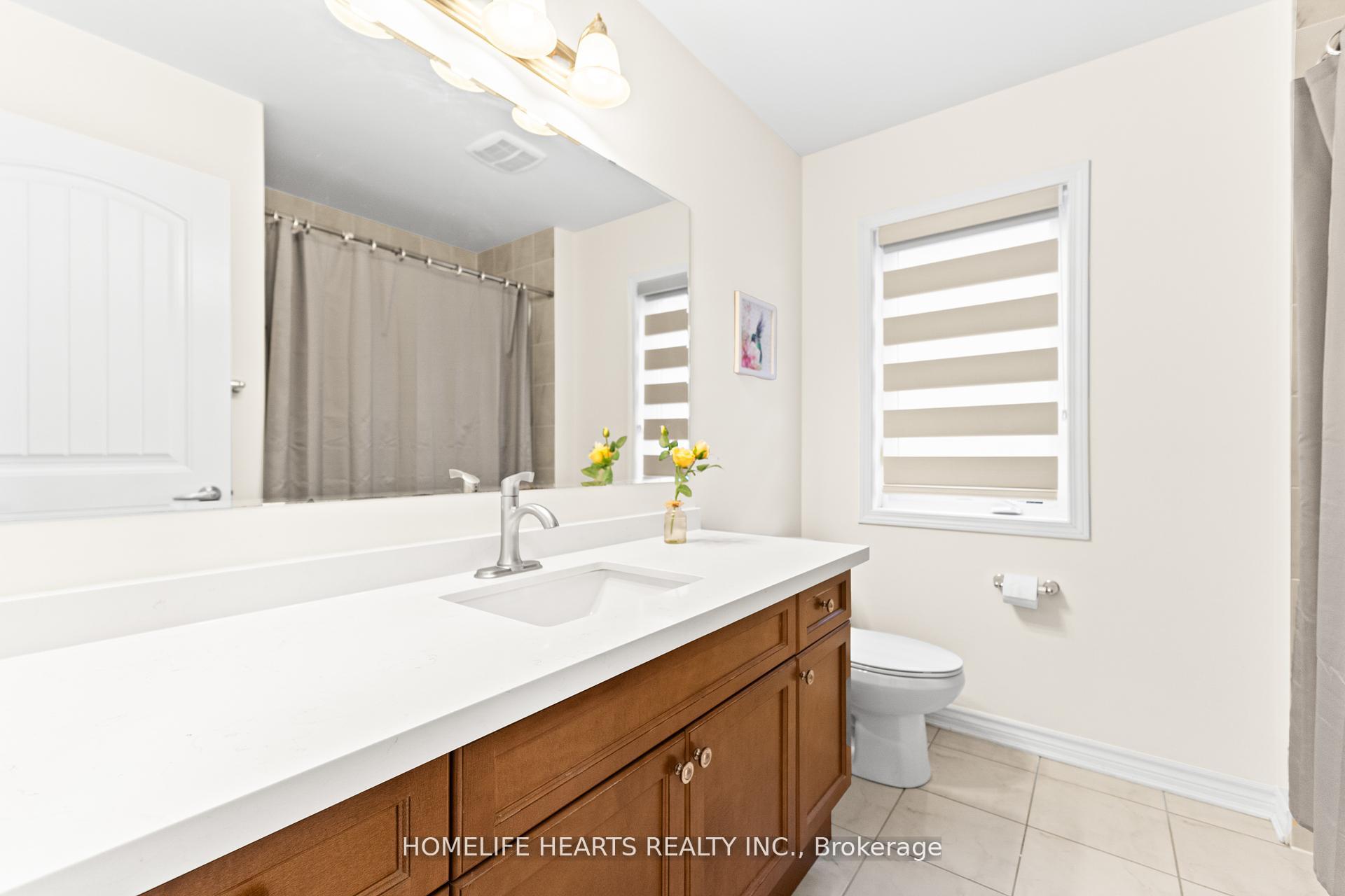 Photo 36 of 915 Penson Crescent, Milton, Coates — HOMEH